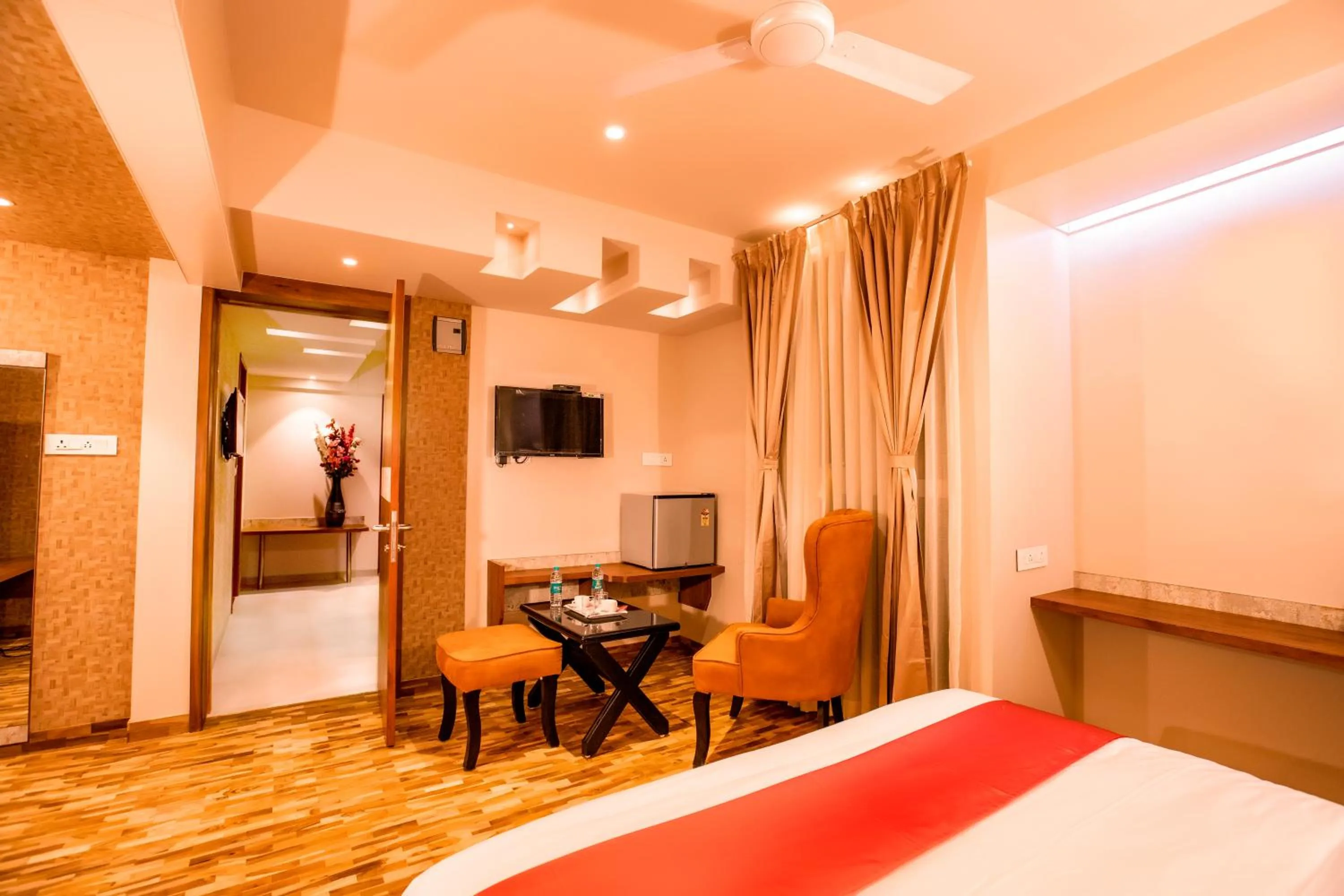 Photo of the whole room, Bed in Hotel Prabha Palace