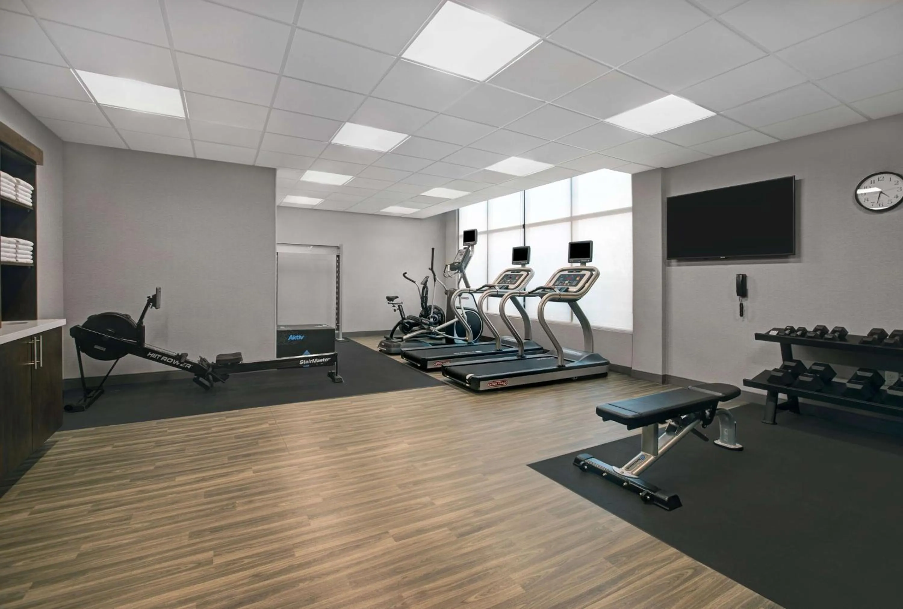 Fitness centre/facilities in Hampton Inn & Suites Dallas - Farmers Branch