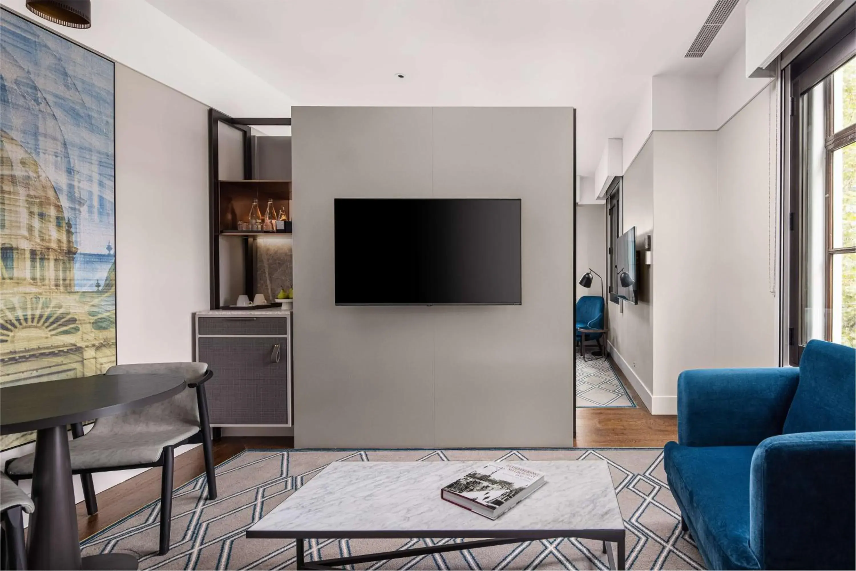 Living room in Hilton Melbourne Little Queen Street Living room in Hilton Melbourne Little Queen Street