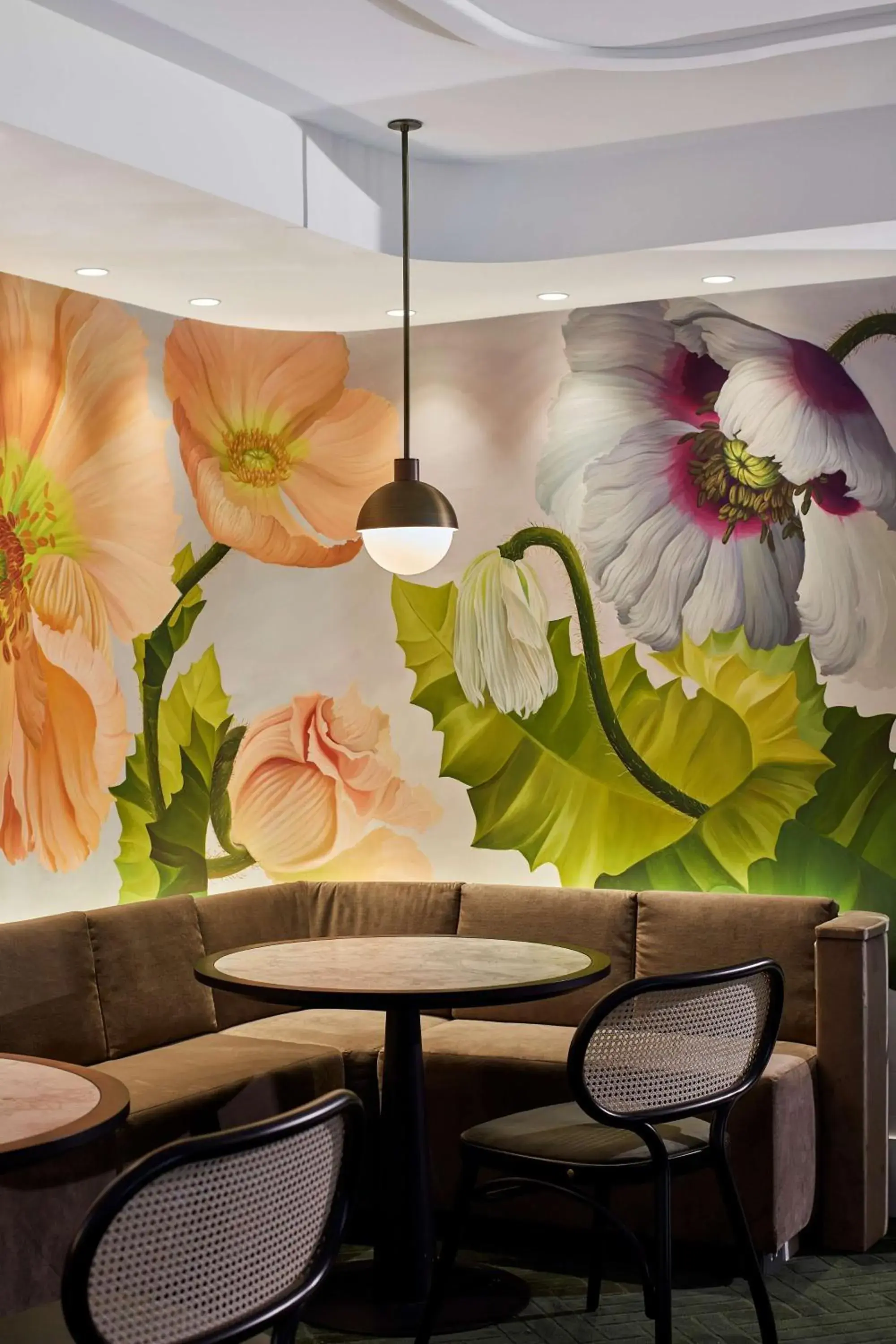 Lounge or bar in Hilton Melbourne Little Queen Street Lounge or bar in Hilton Melbourne Little Queen Street