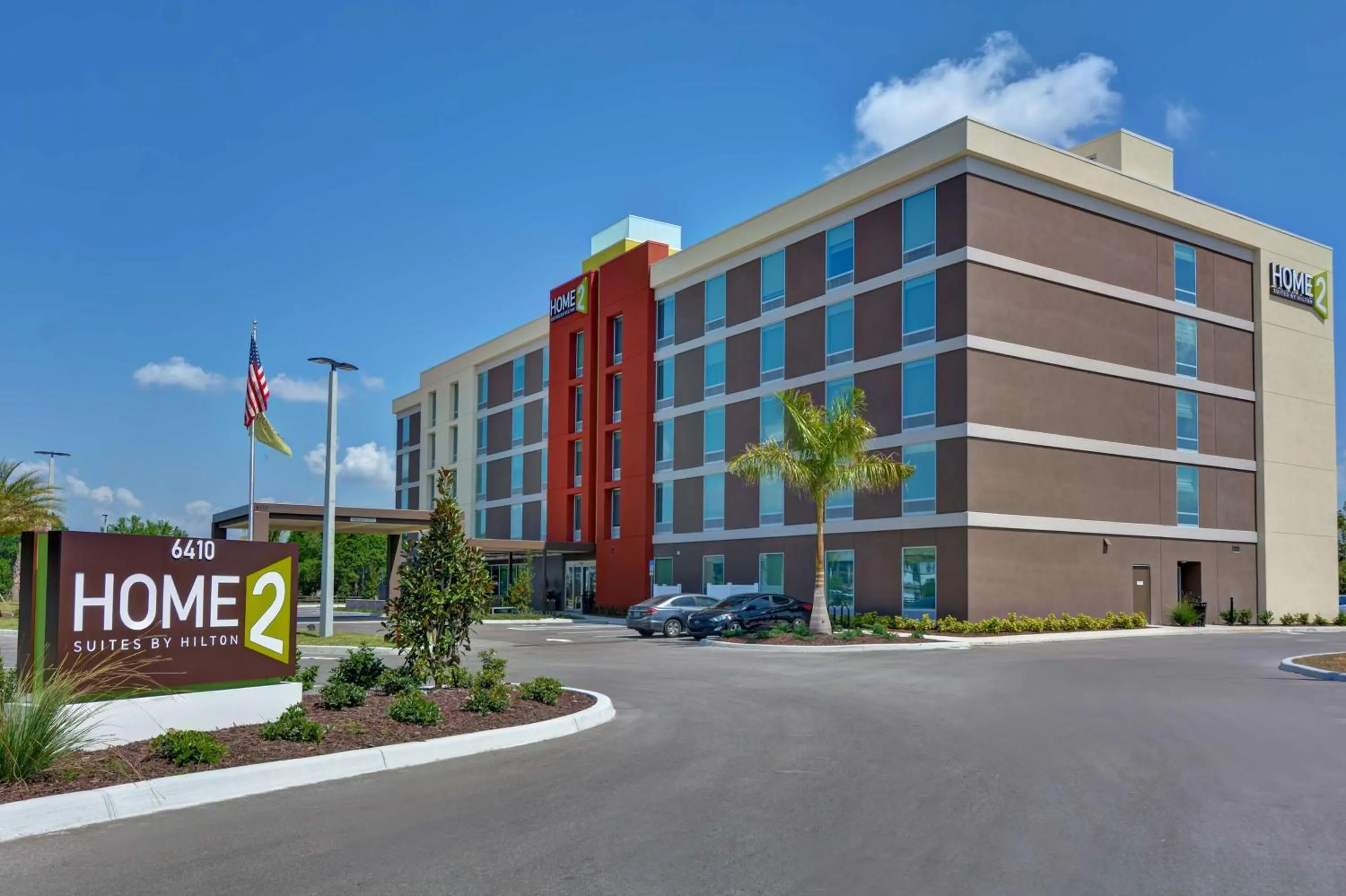 Property building in Home2 Suites by Hilton, Sarasota I-75 Bee Ridge, Fl