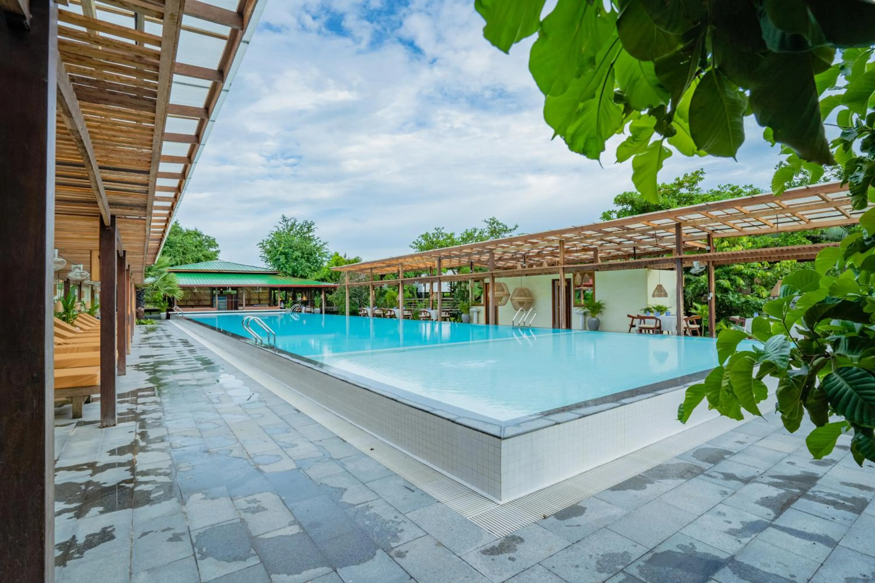 Swimming pool in Peam Snea Resort