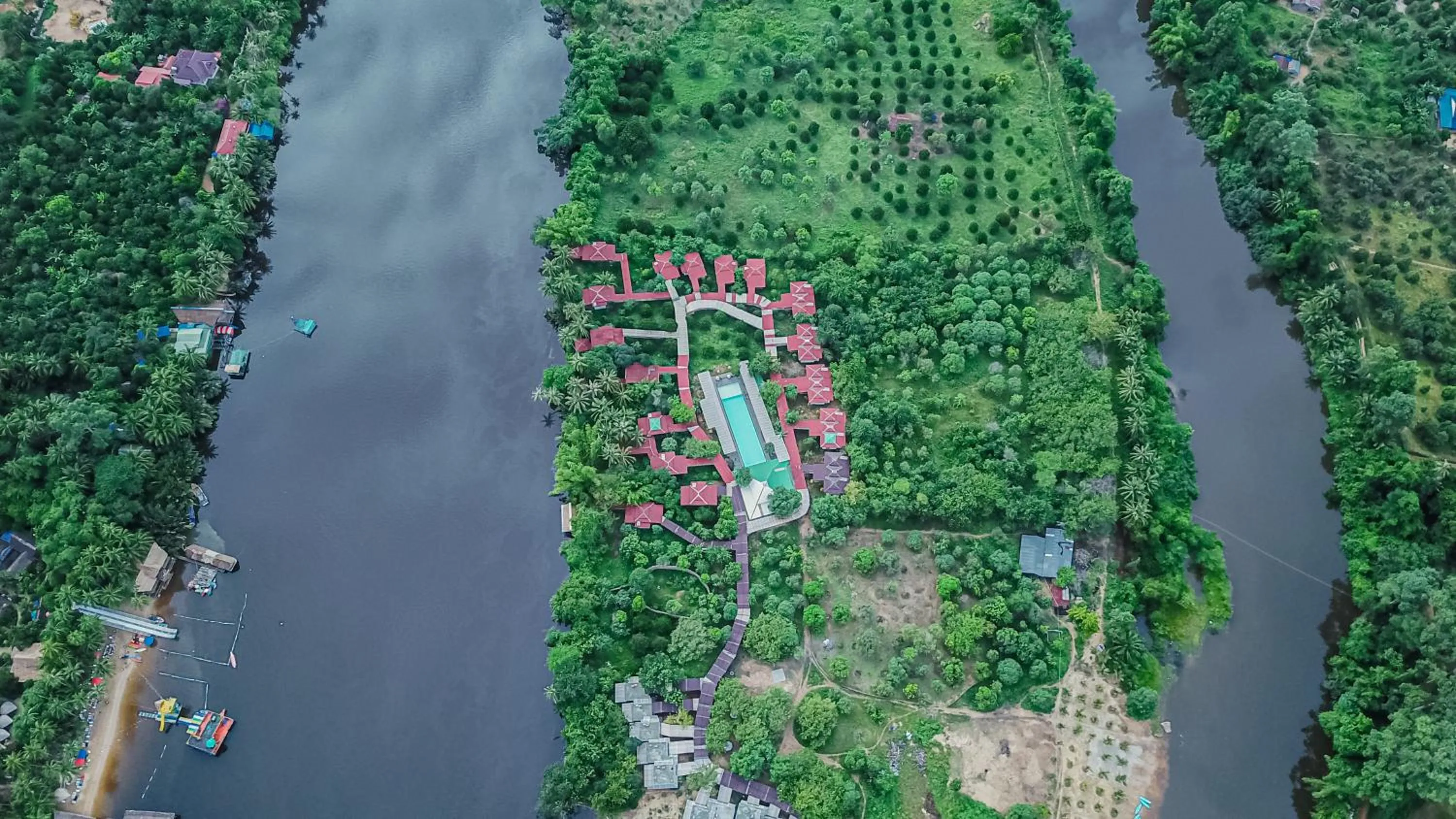 Property building in Peam Snea Resort