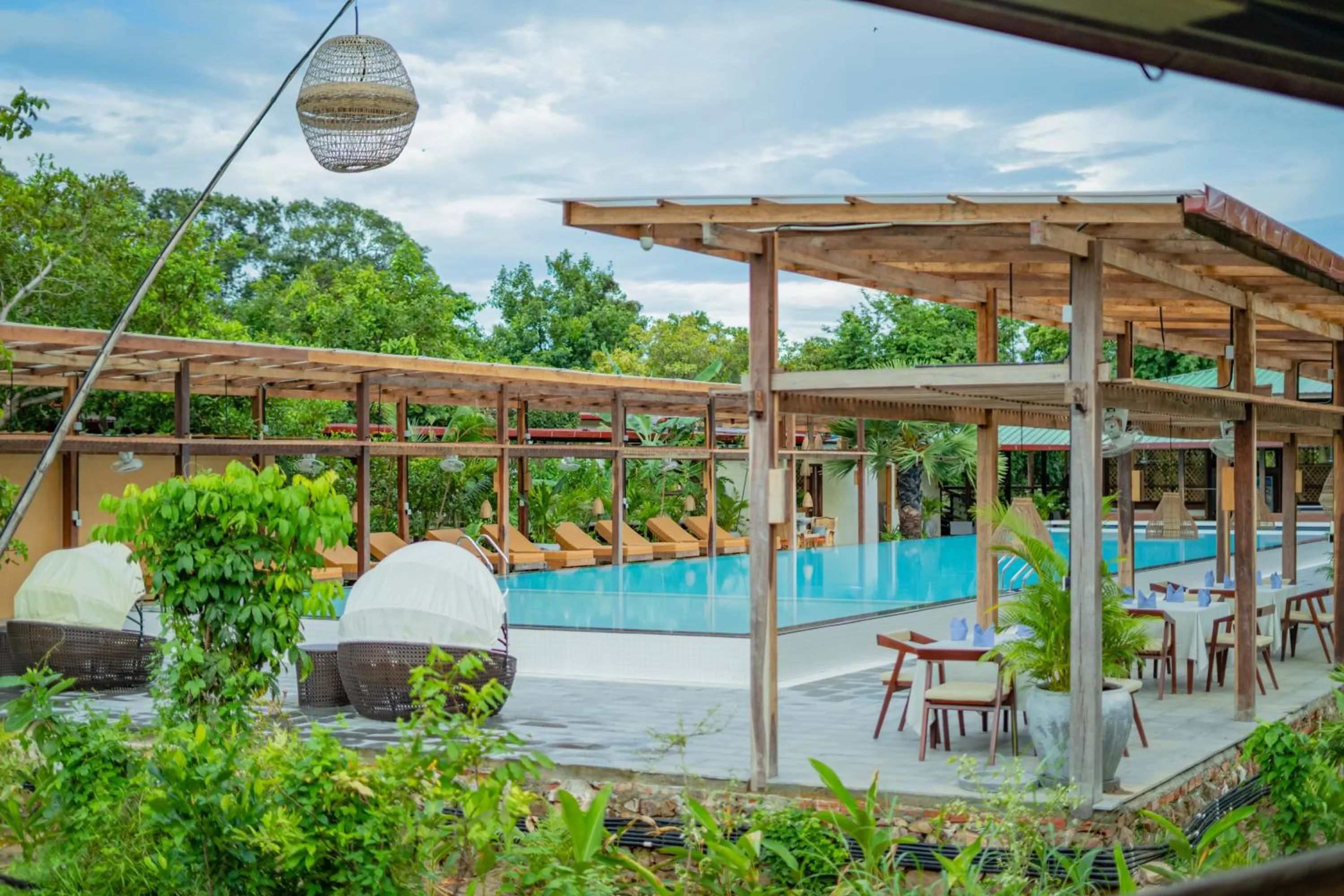 Swimming pool in Peam Snea Resort