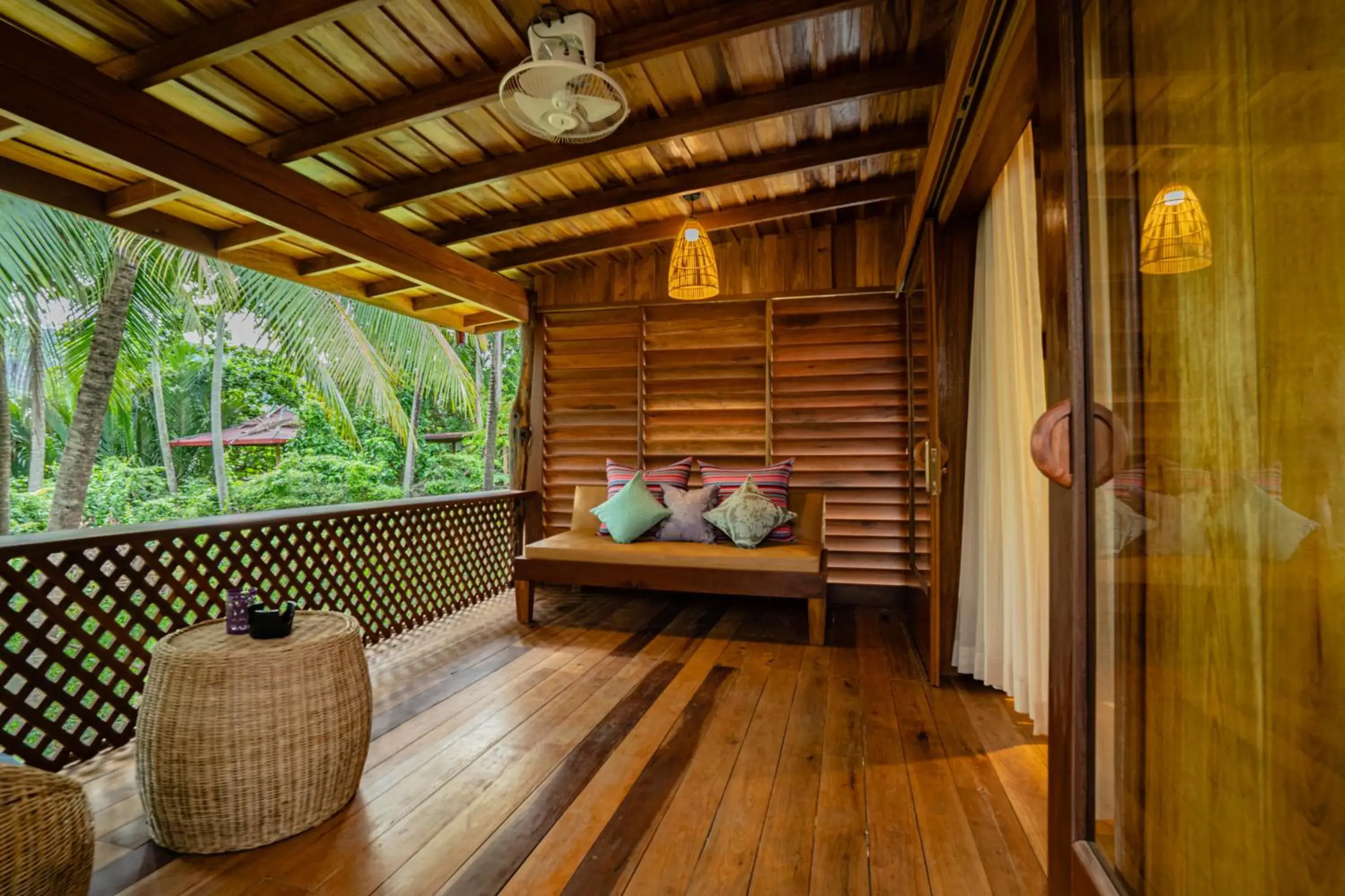 Bungalow with Patio in Peam Snea Resort Bungalow with Patio in Peam Snea Resort