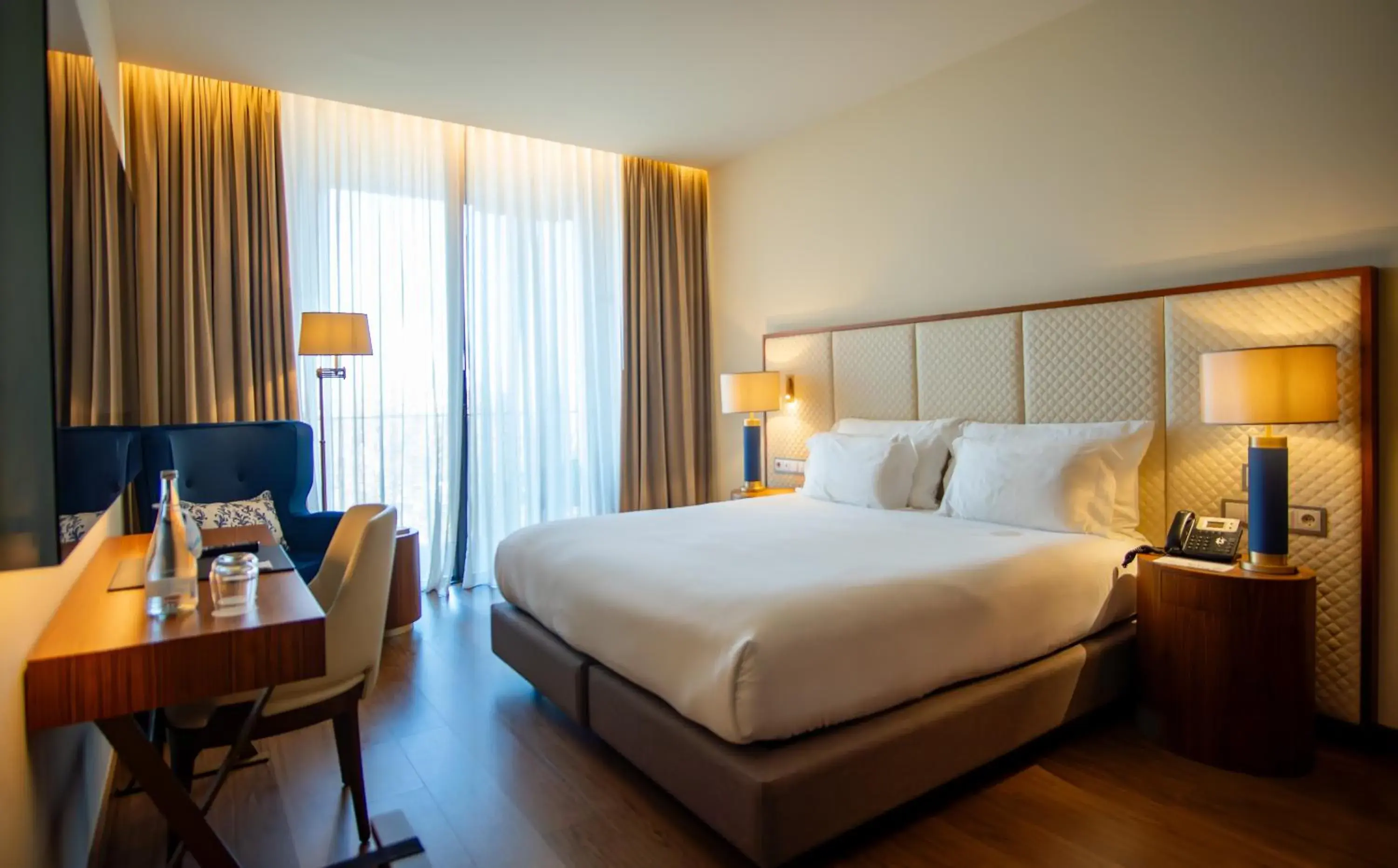 King Deluxe Room in Boeira Garden Hotel Porto Gaia, Curio Collection by Hilton King Deluxe Room in Boeira Garden Hotel Porto Gaia, Curio Collection by Hilton