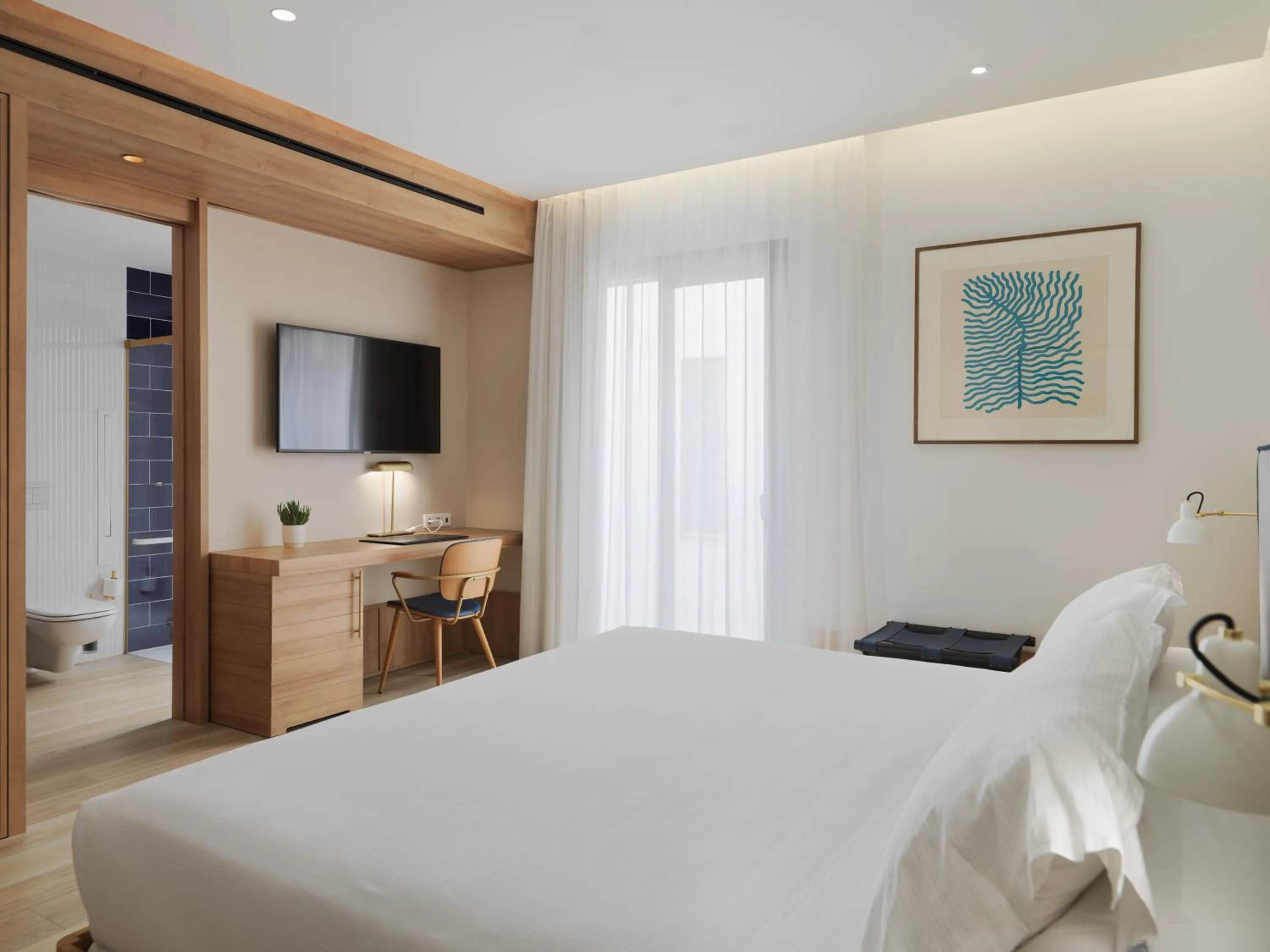 Photo of the whole room, Bed in H10 Porto Poniente 4* Sup