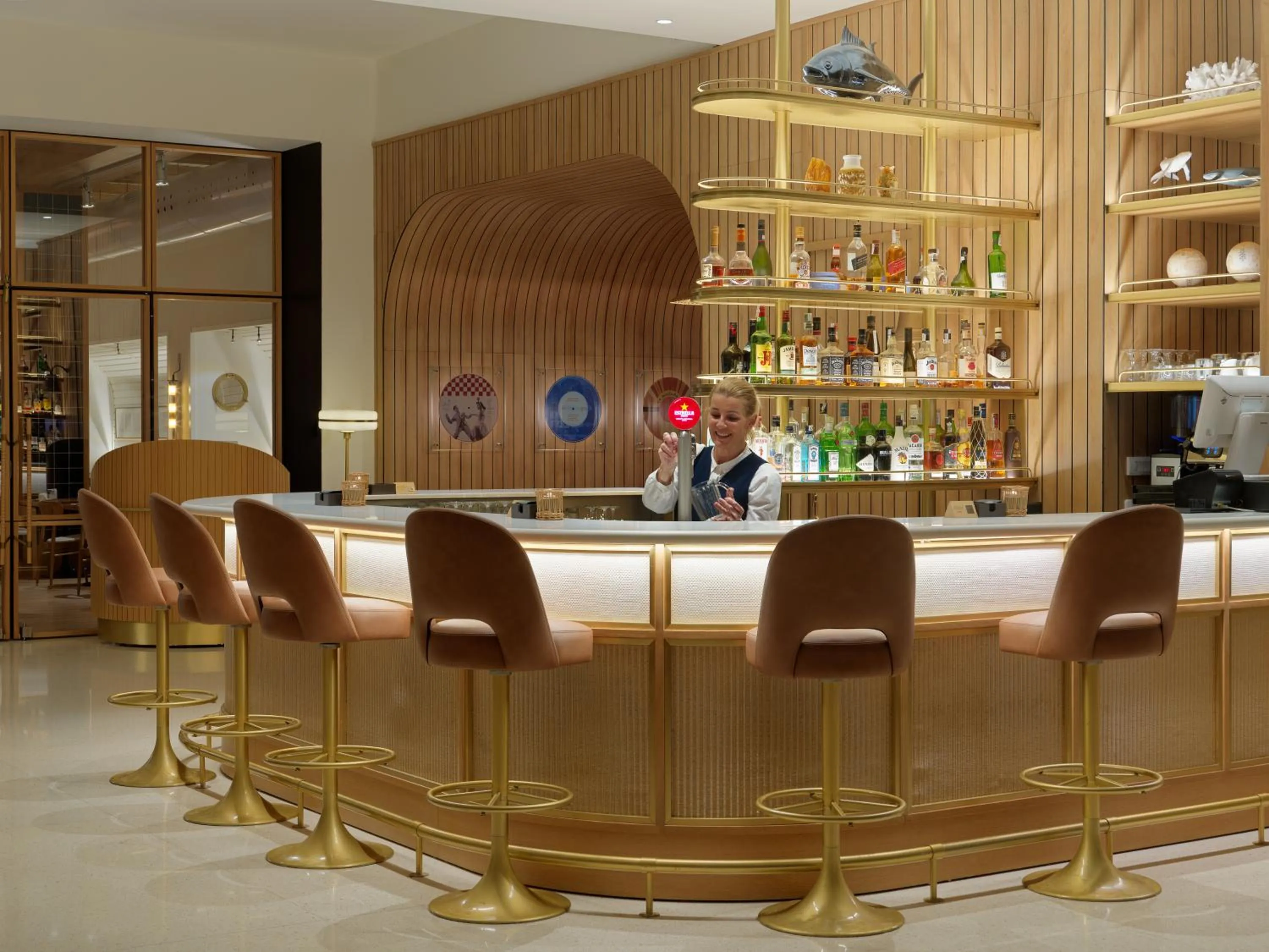 Lounge or bar in H10 Porto Poniente 4* Sup