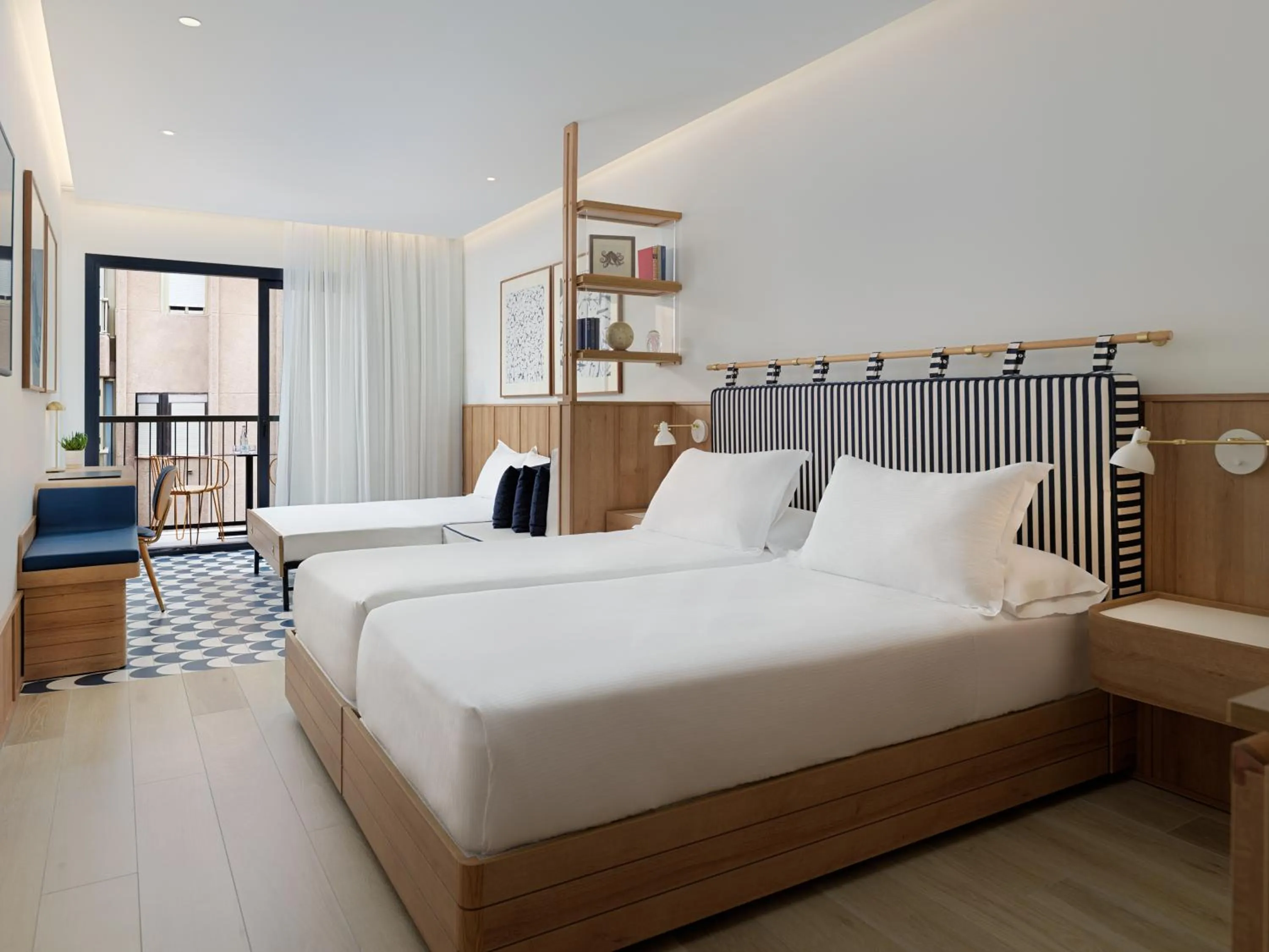 Photo of the whole room, Bed in H10 Porto Poniente 4* Sup