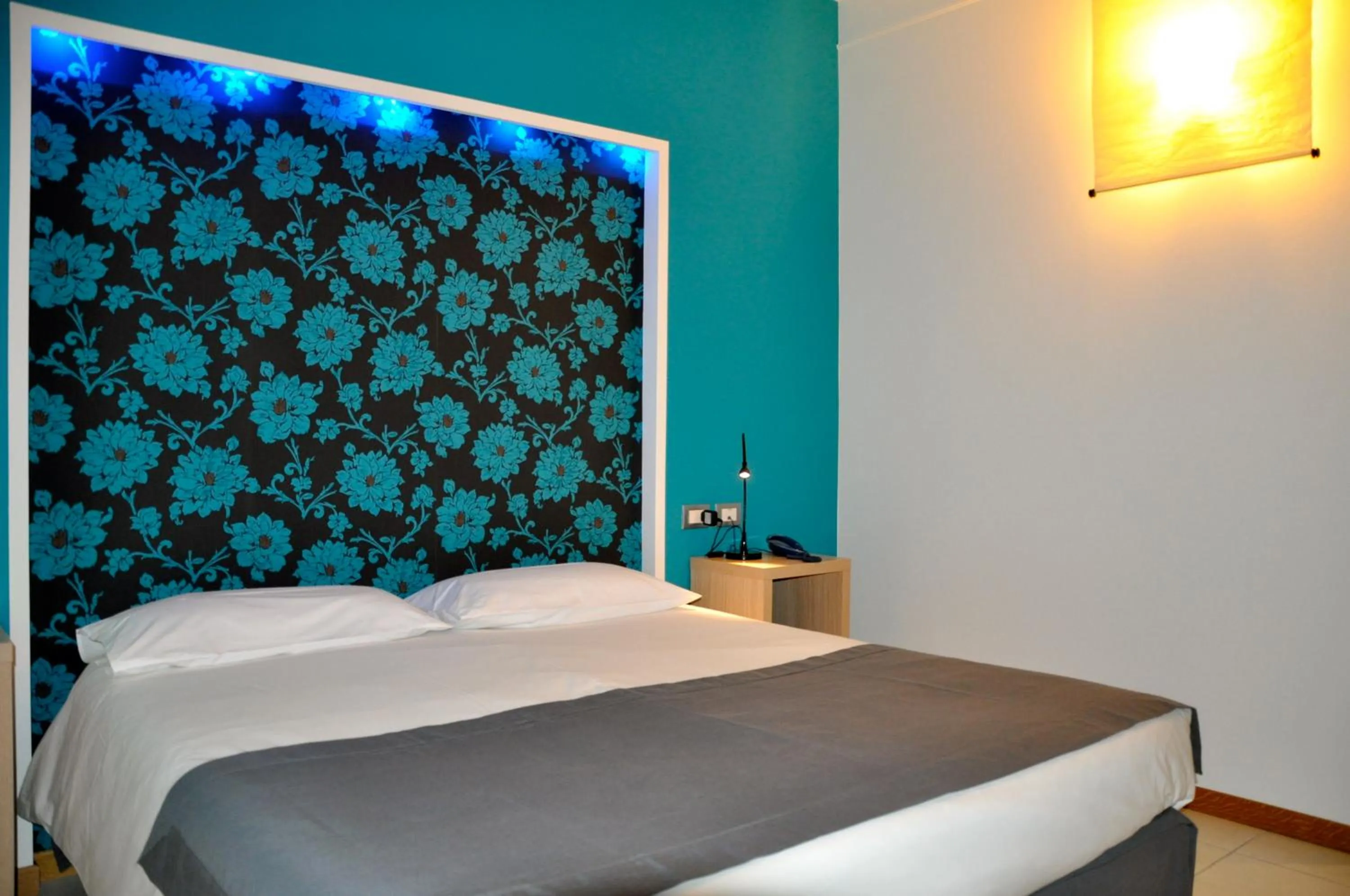 Decorative detail, Bed in Letto & Riletto