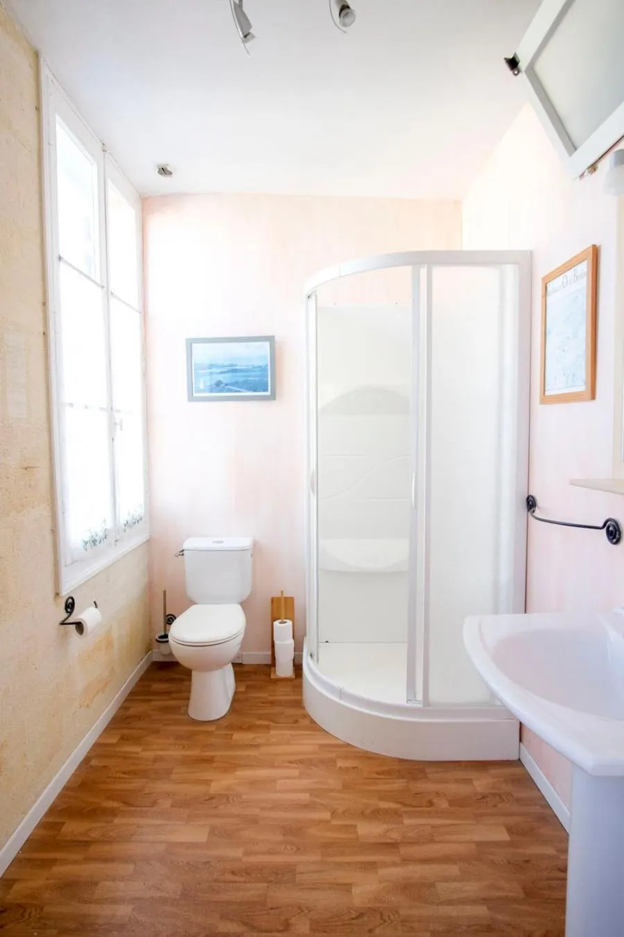 Bathroom in Les Gués Rivières