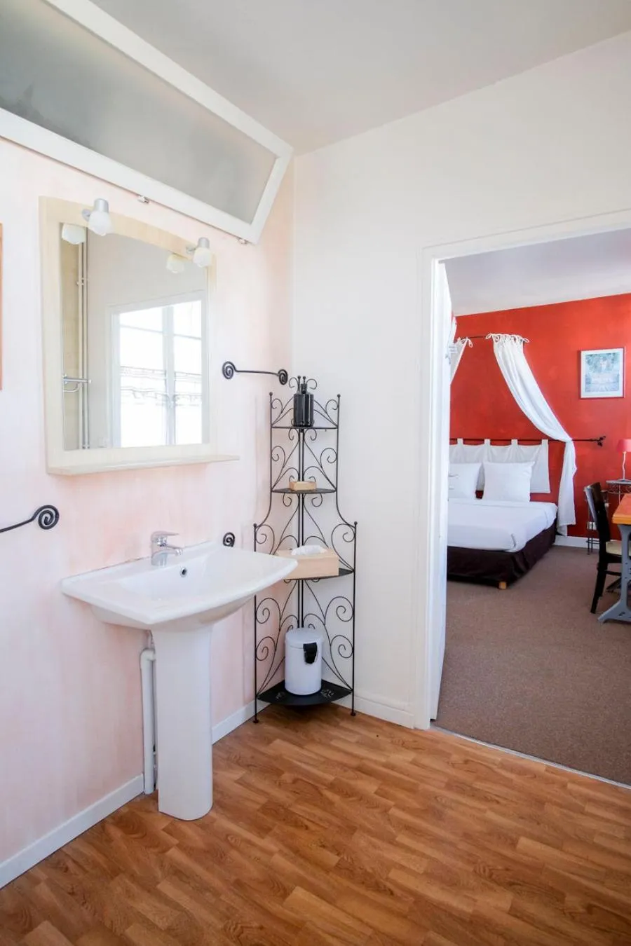 Bathroom, Bed in Les Gués Rivières