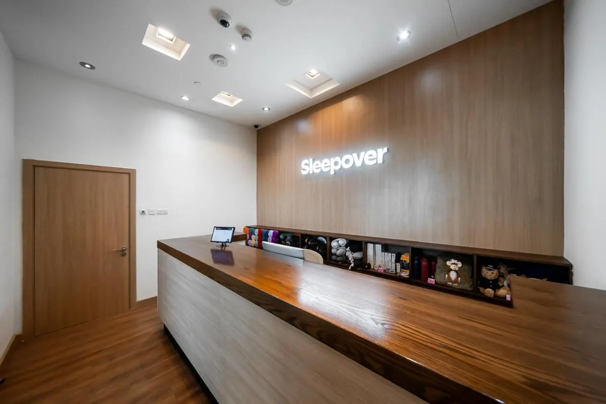 Sleepover Terminal 1, Concourse D - formerly sleep 'n fly