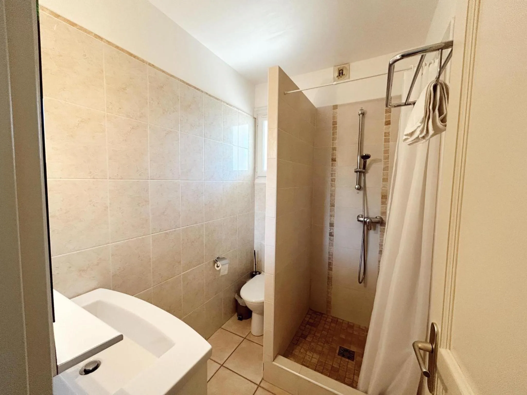 Bathroom in Résidence Villa Romana avec Piscine et Jacuzzi