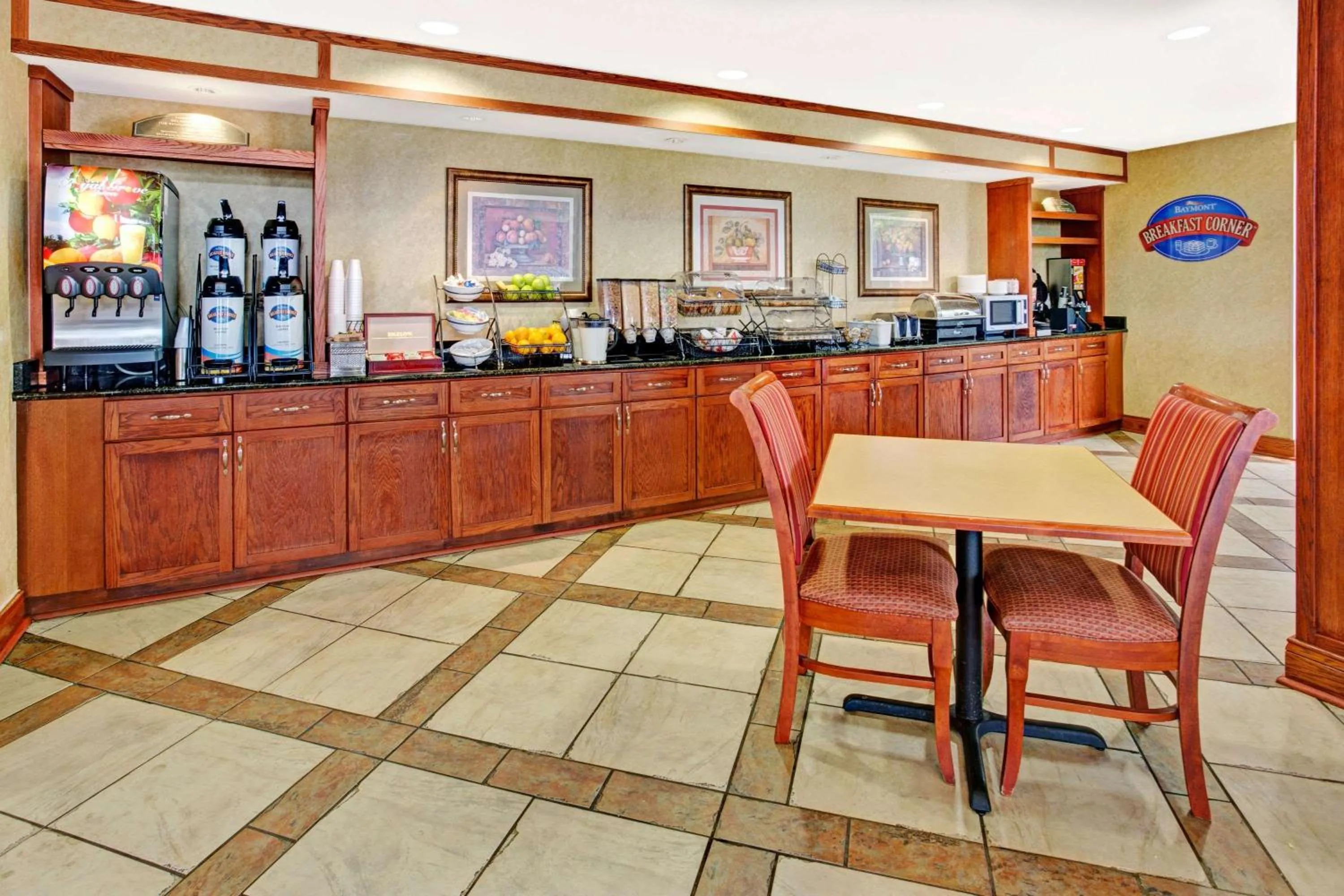 Restaurant/places to eat in Baymont by Wyndham Indianapolis West