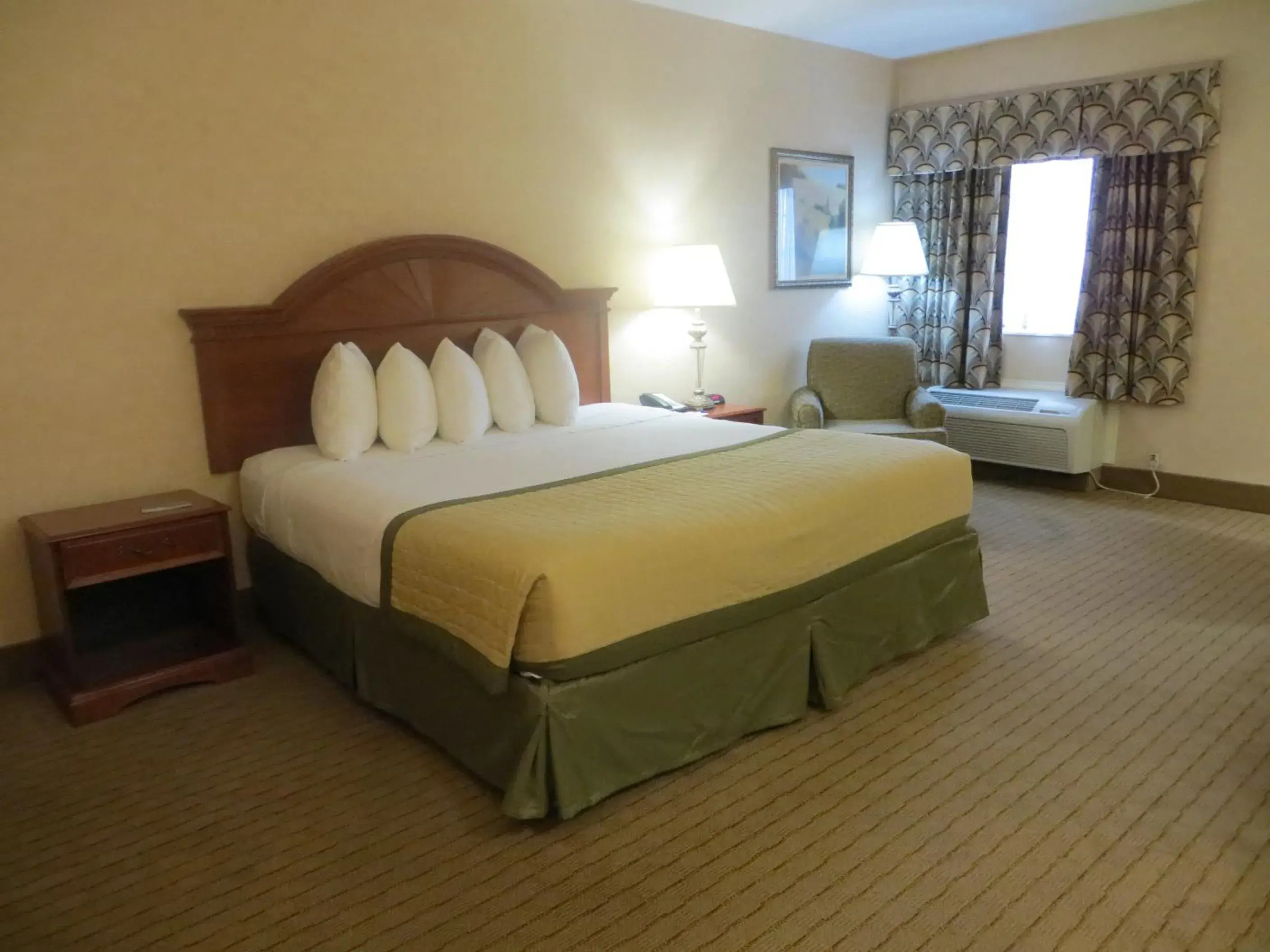 Bed in Baymont by Wyndham Indianapolis West