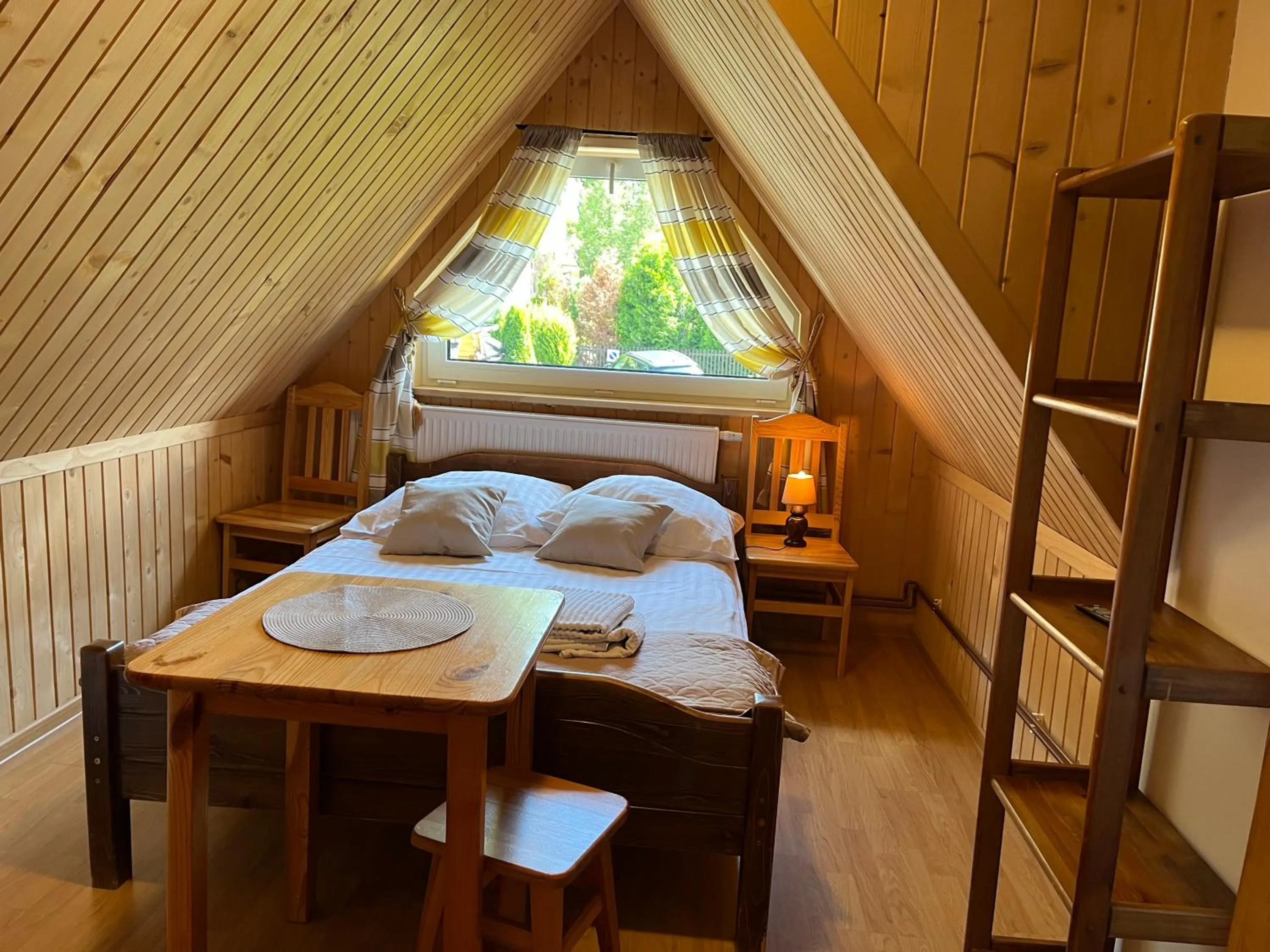 Bed in Pokoje Goscinne u Naglaka Willa Zab