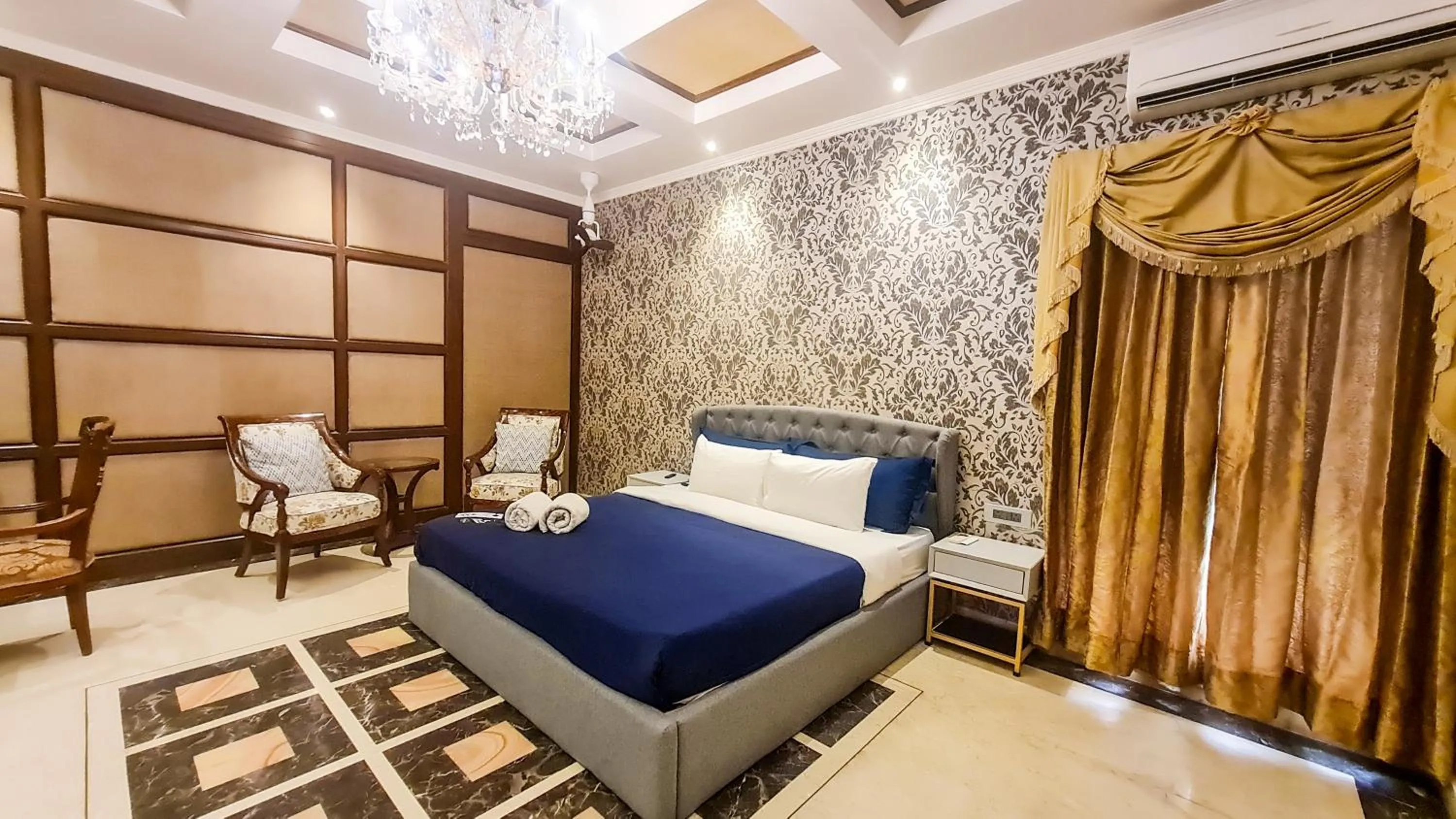 Bed in The Moira - Bed and Breakfast