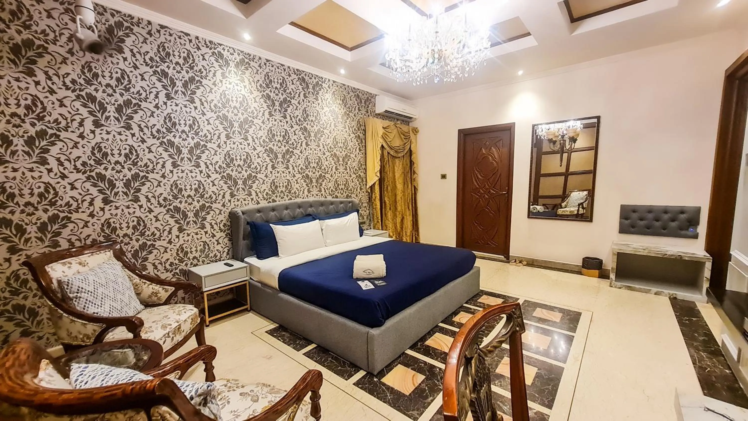 Bed in The Moira - Bed and Breakfast