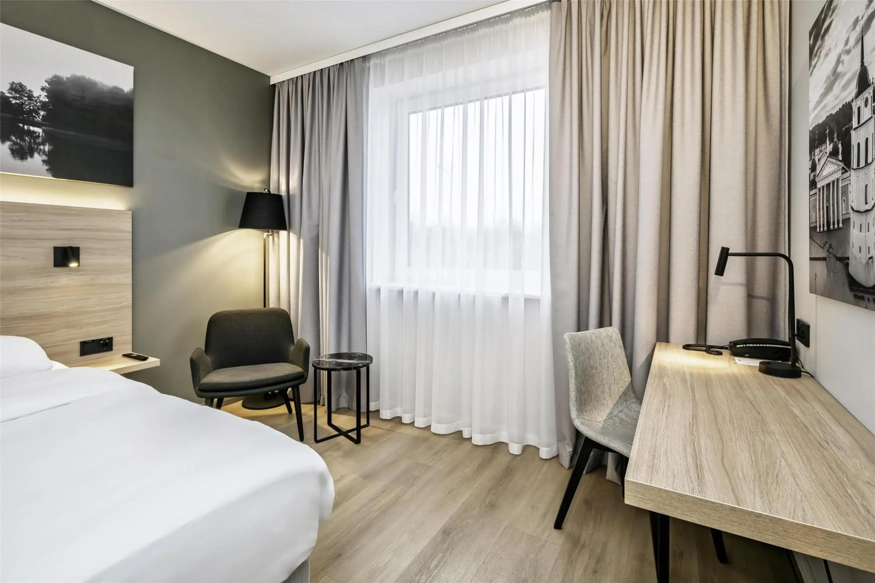 Bedroom, Bed in Park Inn by Radisson Vilnius Airport Hotel & Conference Centre Bedroom, Bed in Park Inn by Radisson Vilnius Airport Hotel & Conference Centre