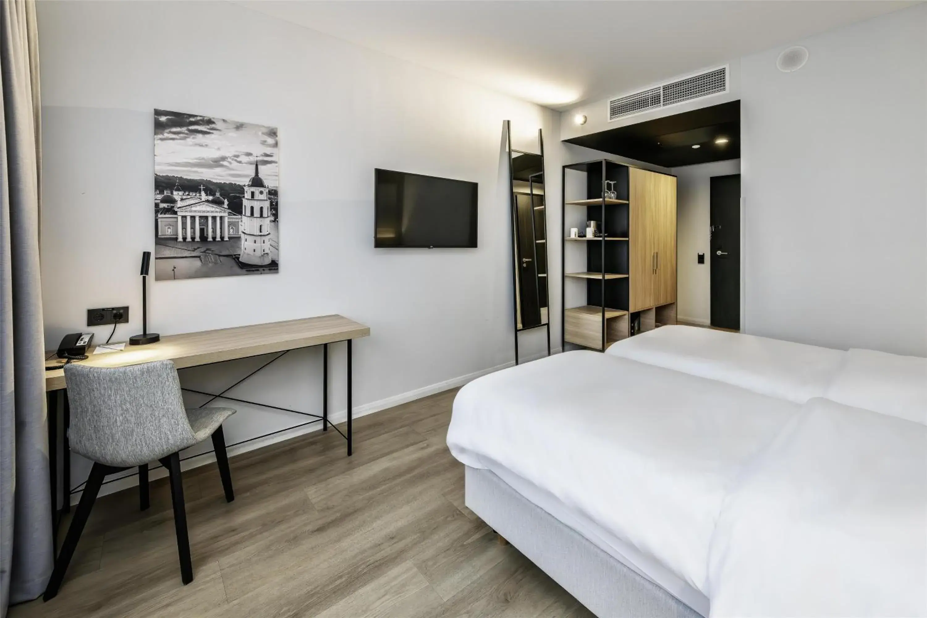 Bedroom, Bed in Park Inn by Radisson Vilnius Airport Hotel & Conference Centre Bedroom, Bed in Park Inn by Radisson Vilnius Airport Hotel & Conference Centre