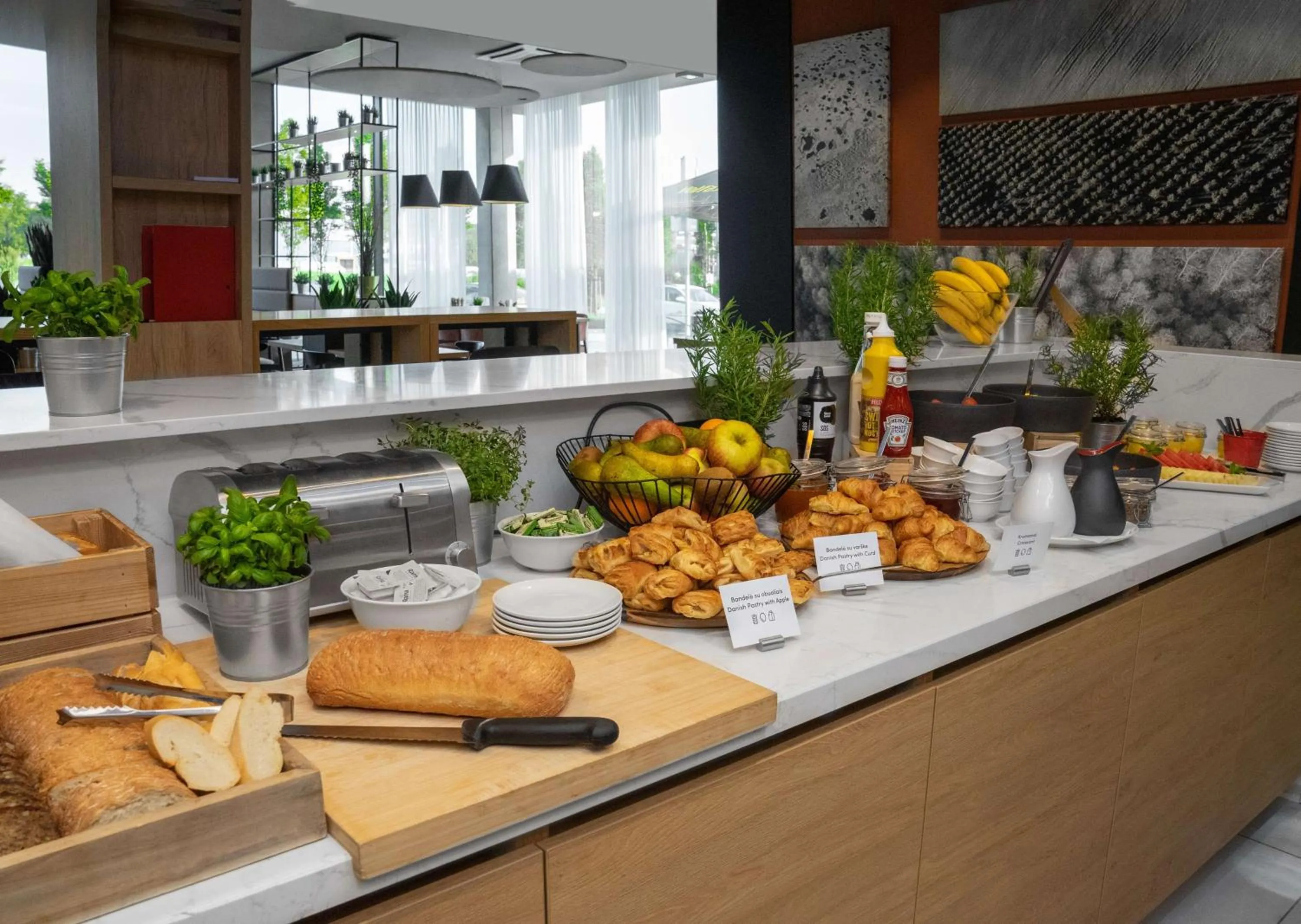 Food and drinks in Park Inn by Radisson Vilnius Airport Hotel & Conference Centre