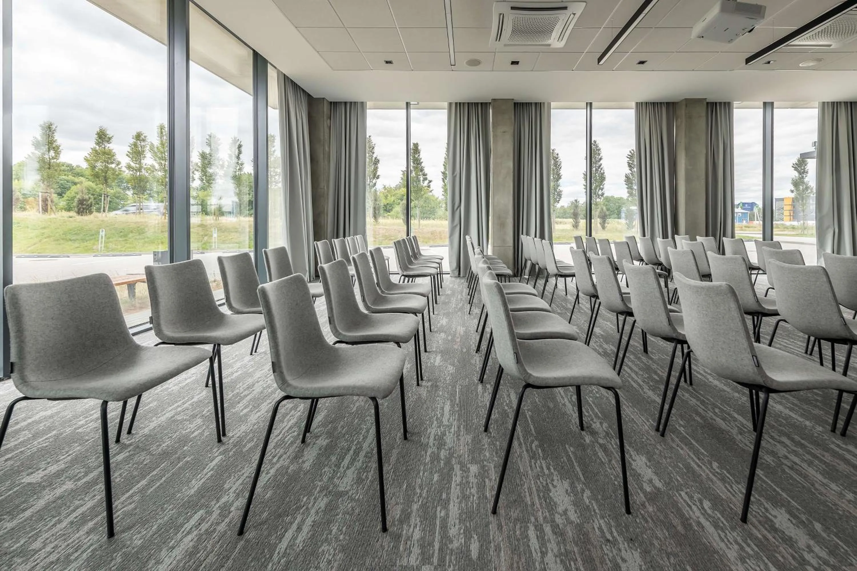 Meeting/conference room in Park Inn by Radisson Vilnius Airport Hotel & Conference Centre