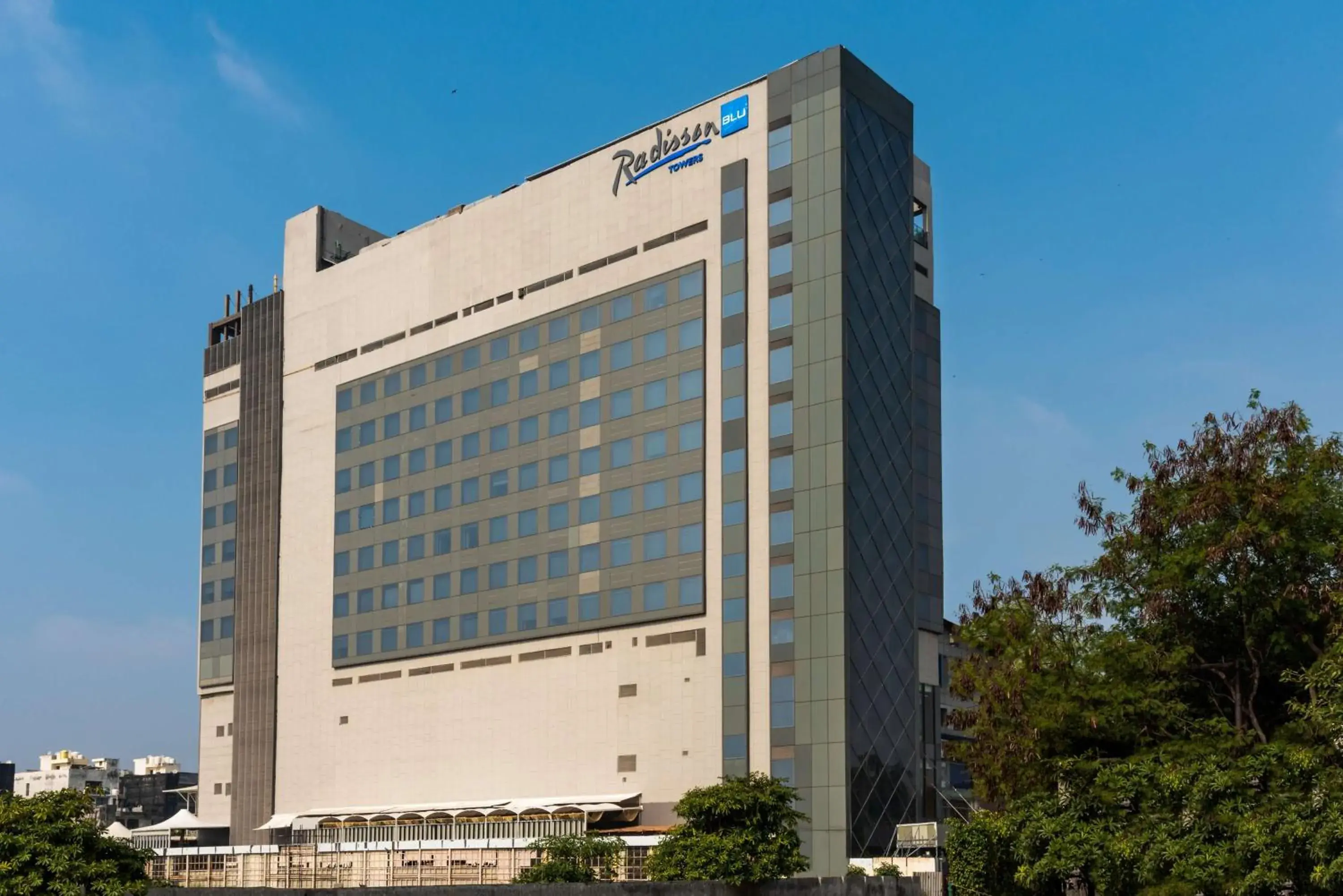 Property building in Radisson Blu Towers Kaushambi Delhi NCR Property building in Radisson Blu Towers Kaushambi Delhi NCR