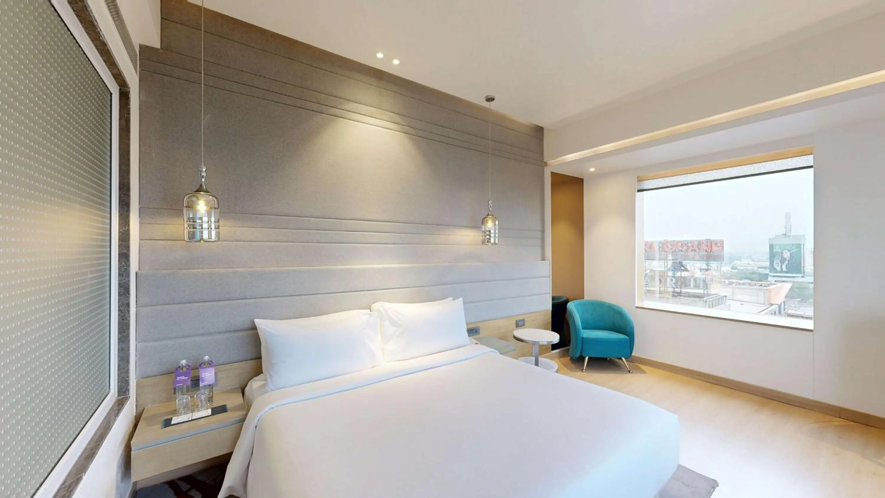 Bedroom, Bed in Radisson Blu Towers Kaushambi Delhi NCR