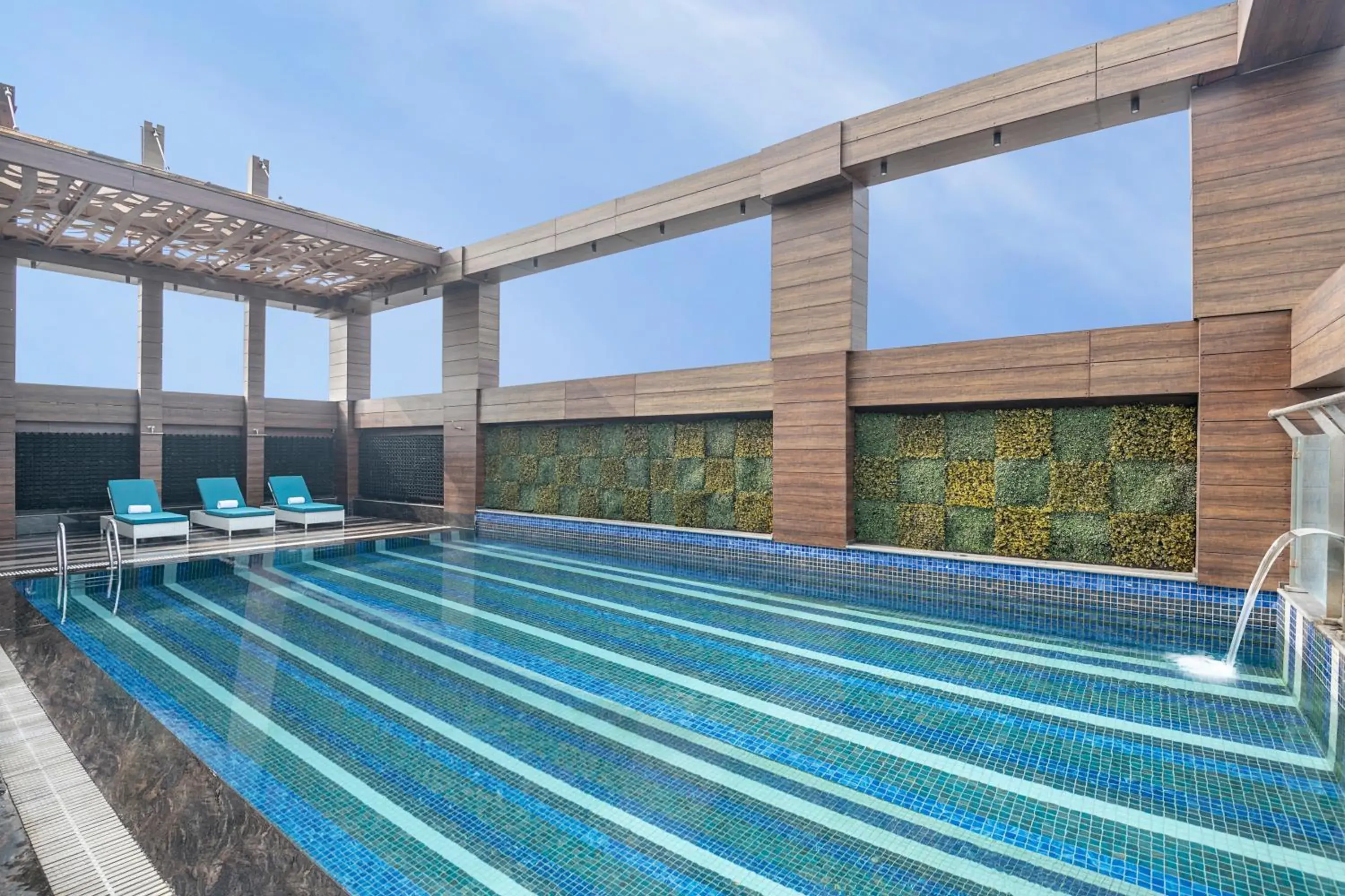 Swimming pool in Radisson Blu Towers Kaushambi Delhi NCR Swimming pool in Radisson Blu Towers Kaushambi Delhi NCR