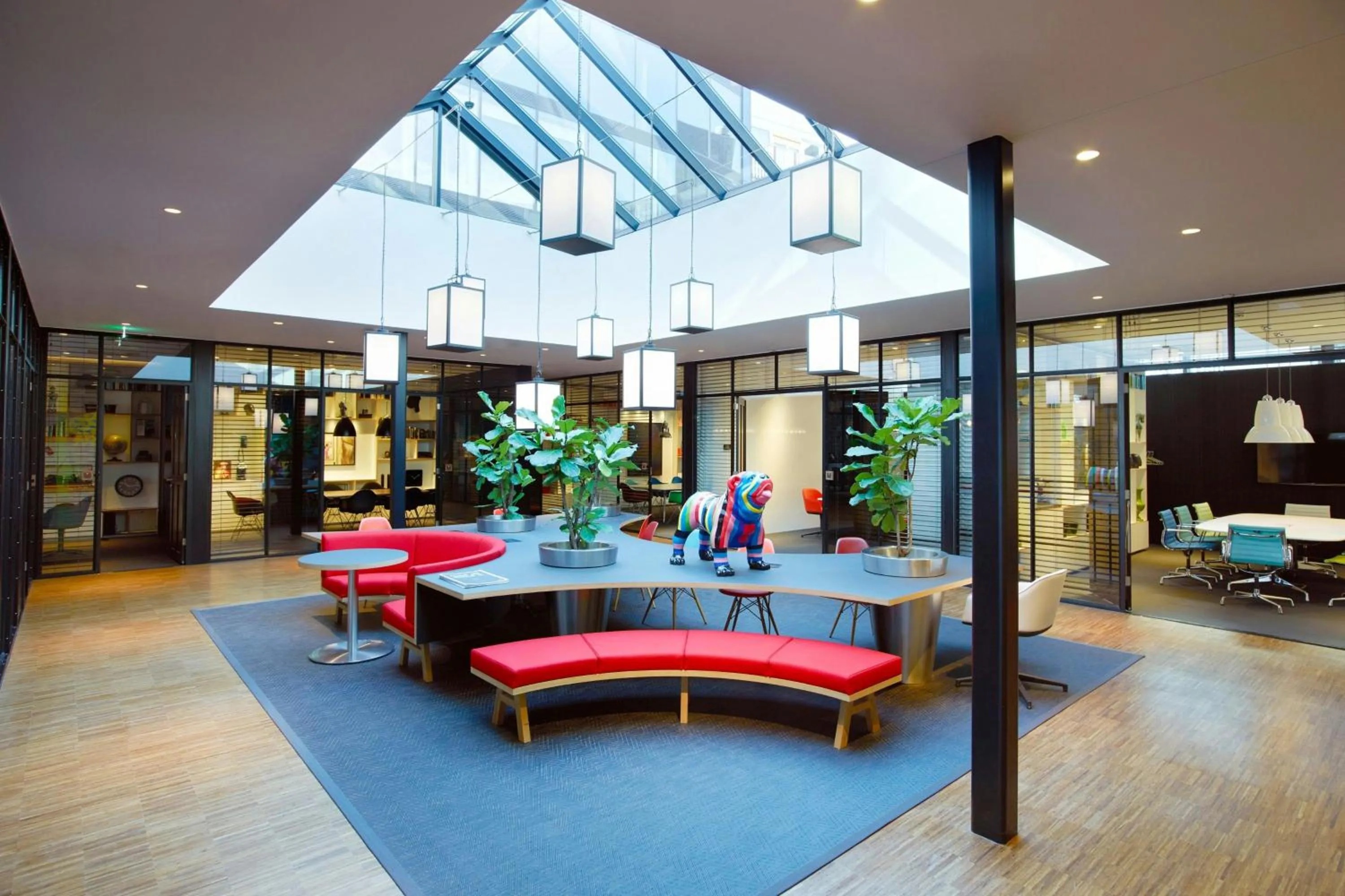 Meeting/conference room in citizenM Rotterdam