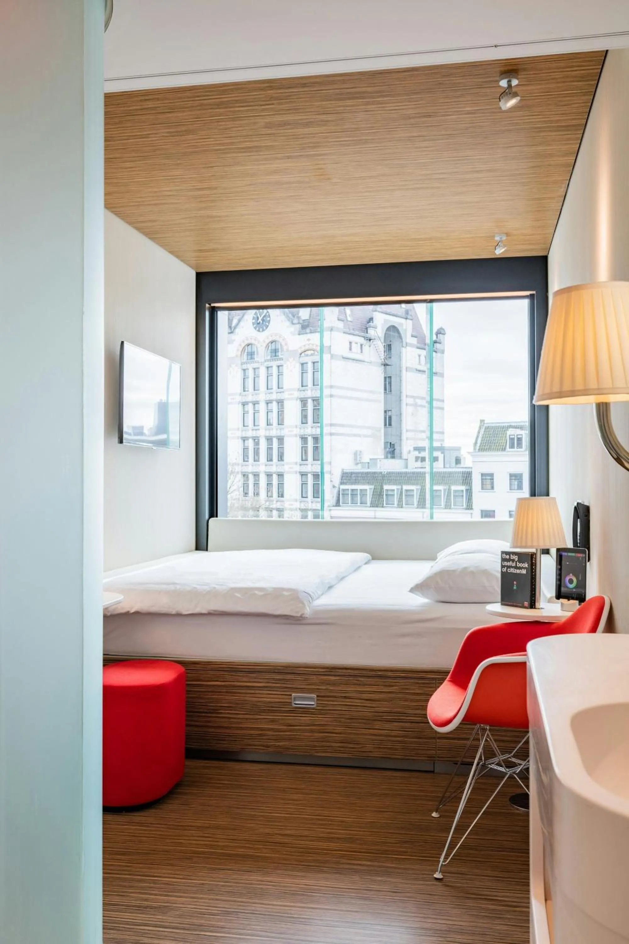 Bedroom, Bed in citizenM Rotterdam