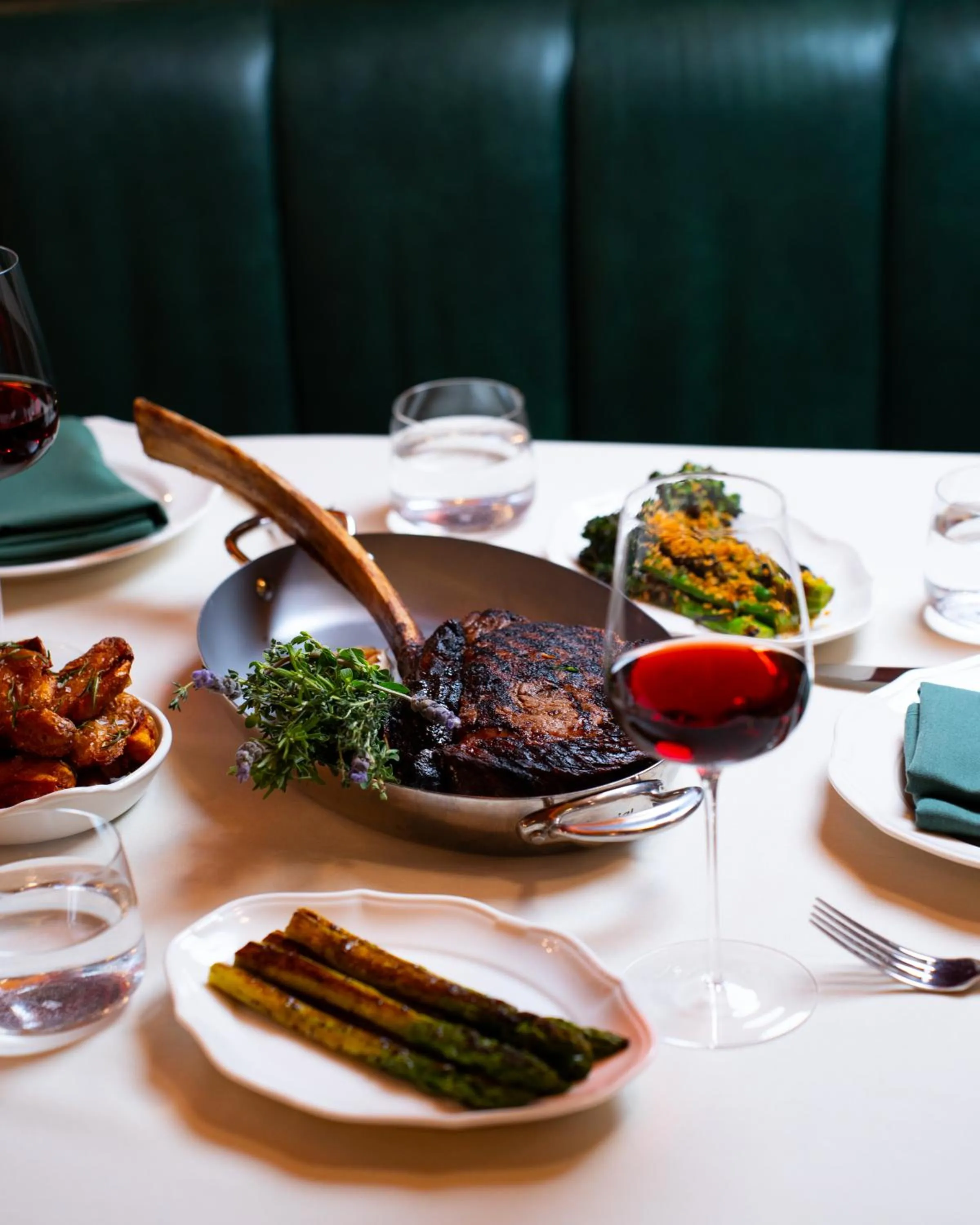 Restaurant/places to eat in The Georgian Hotel