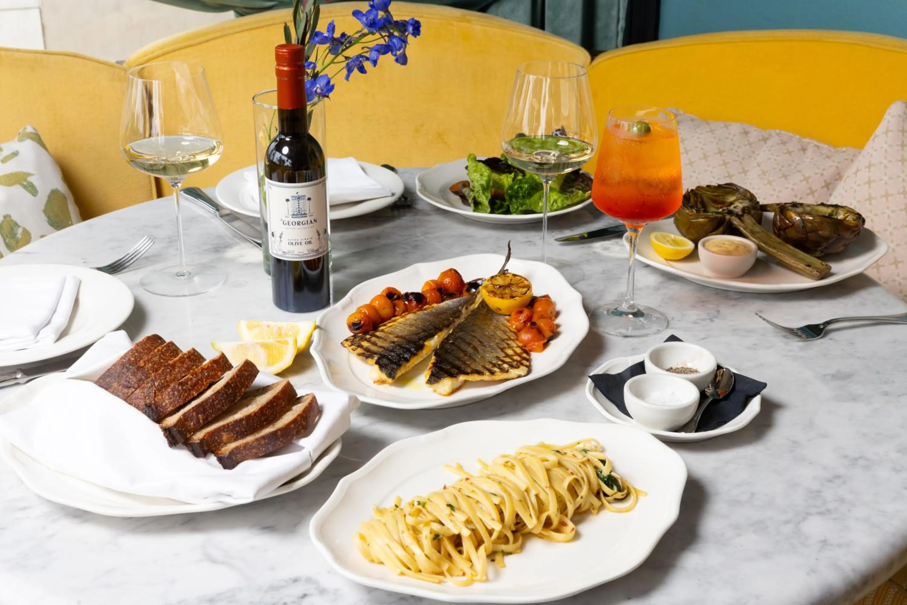 Restaurant/places to eat in The Georgian Hotel