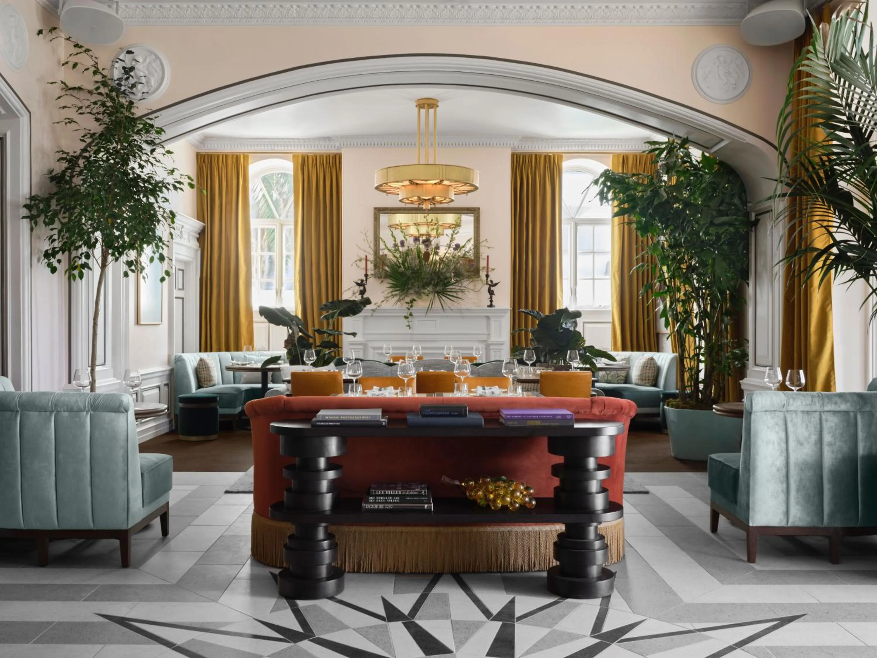 Restaurant/places to eat in The Georgian Hotel