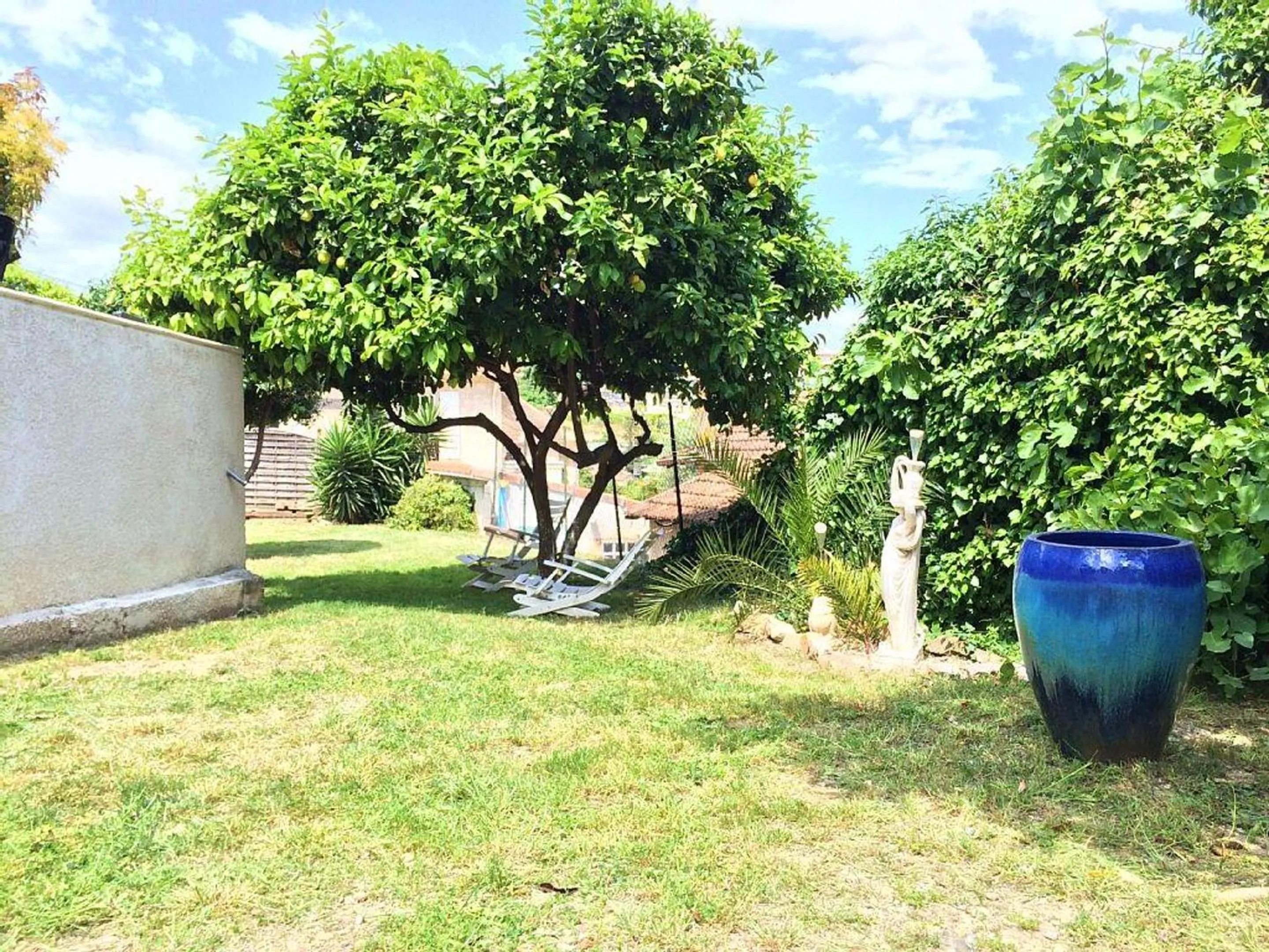 Garden in Appartement moderne à Antibes avec jardin et terrasse