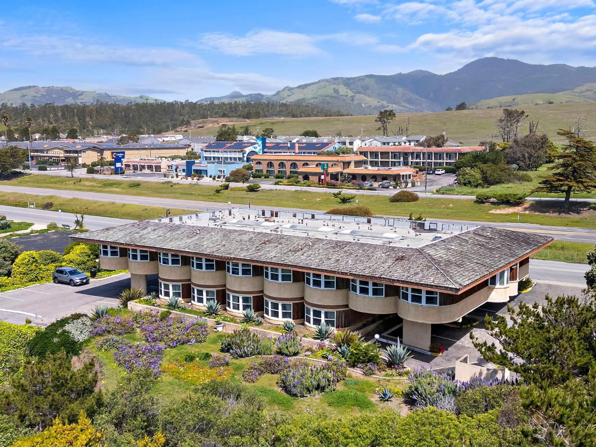 Mountain view in The Morgan San Simeon - Cambria by Hearst Castle