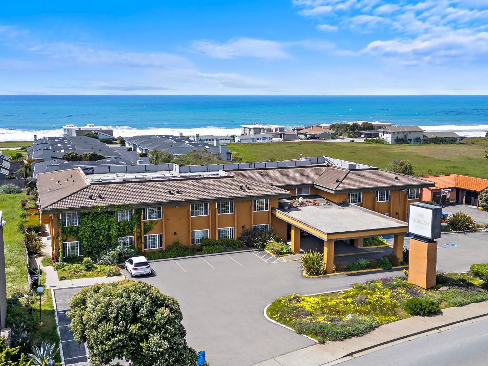 Property building in The Morgan San Simeon - Cambria by Hearst Castle
