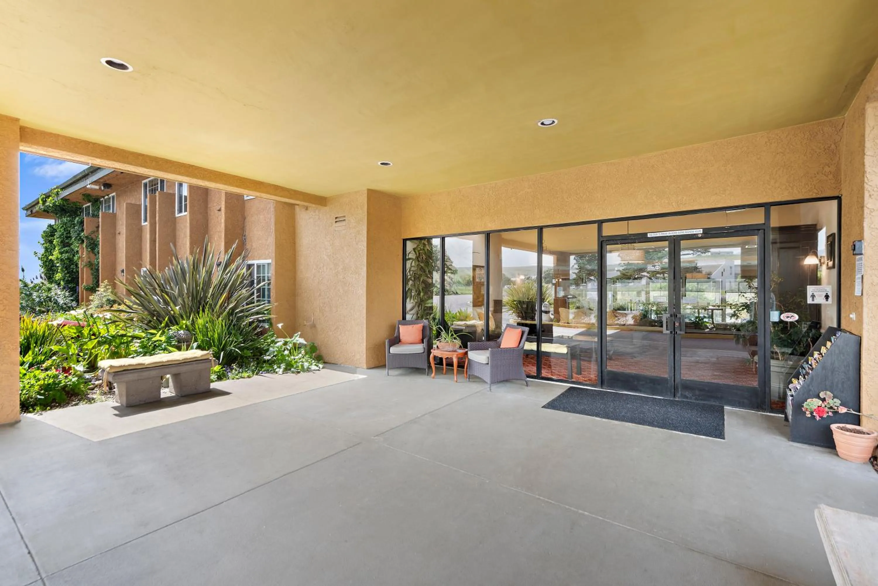 Facade/entrance in The Morgan San Simeon - Cambria by Hearst Castle