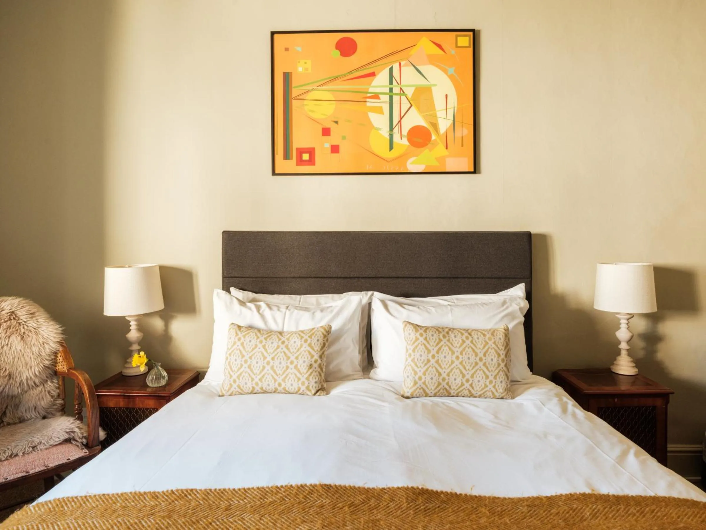 Bedroom, Bed in The Grosvenor Arms