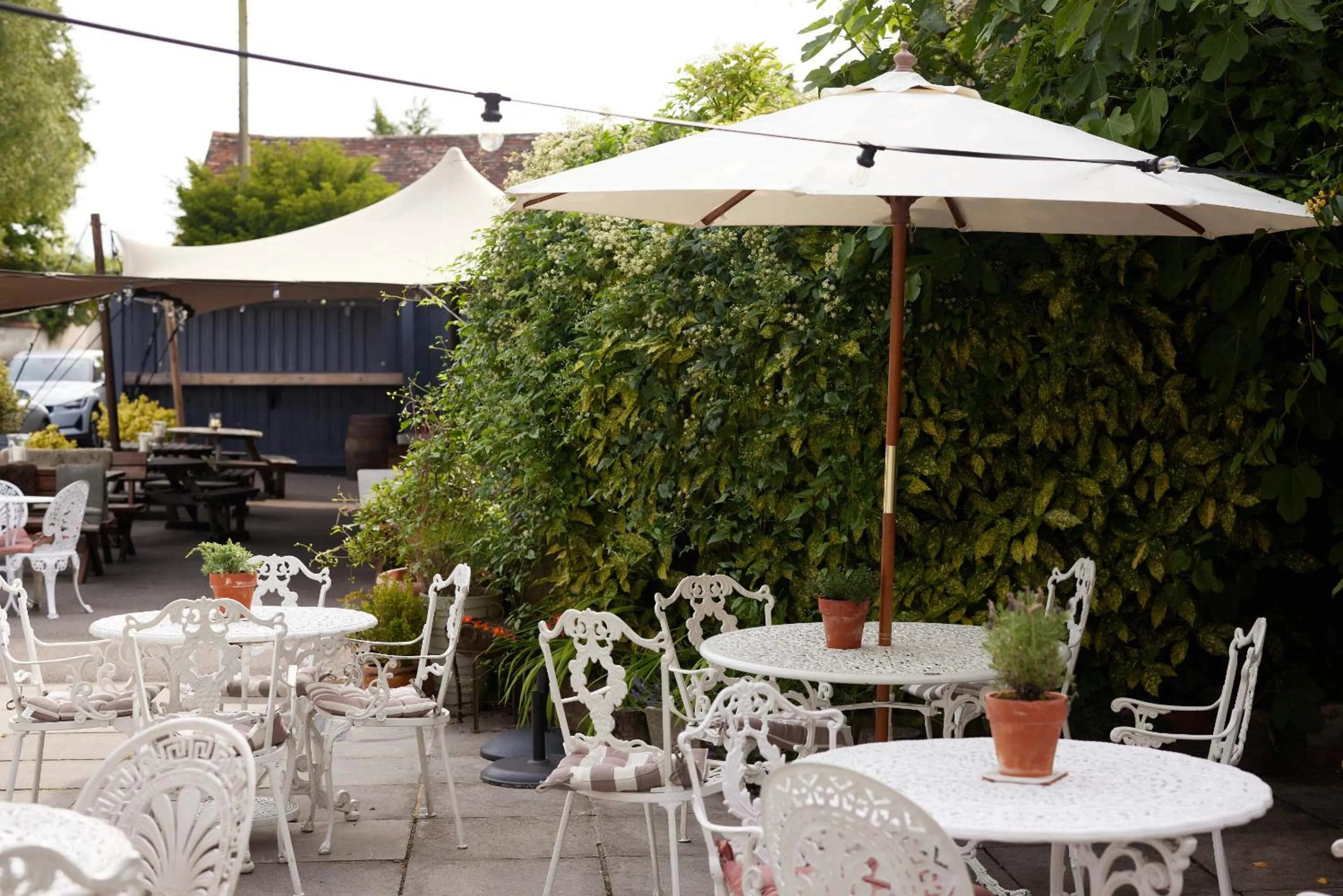 Property building in The Grosvenor Arms