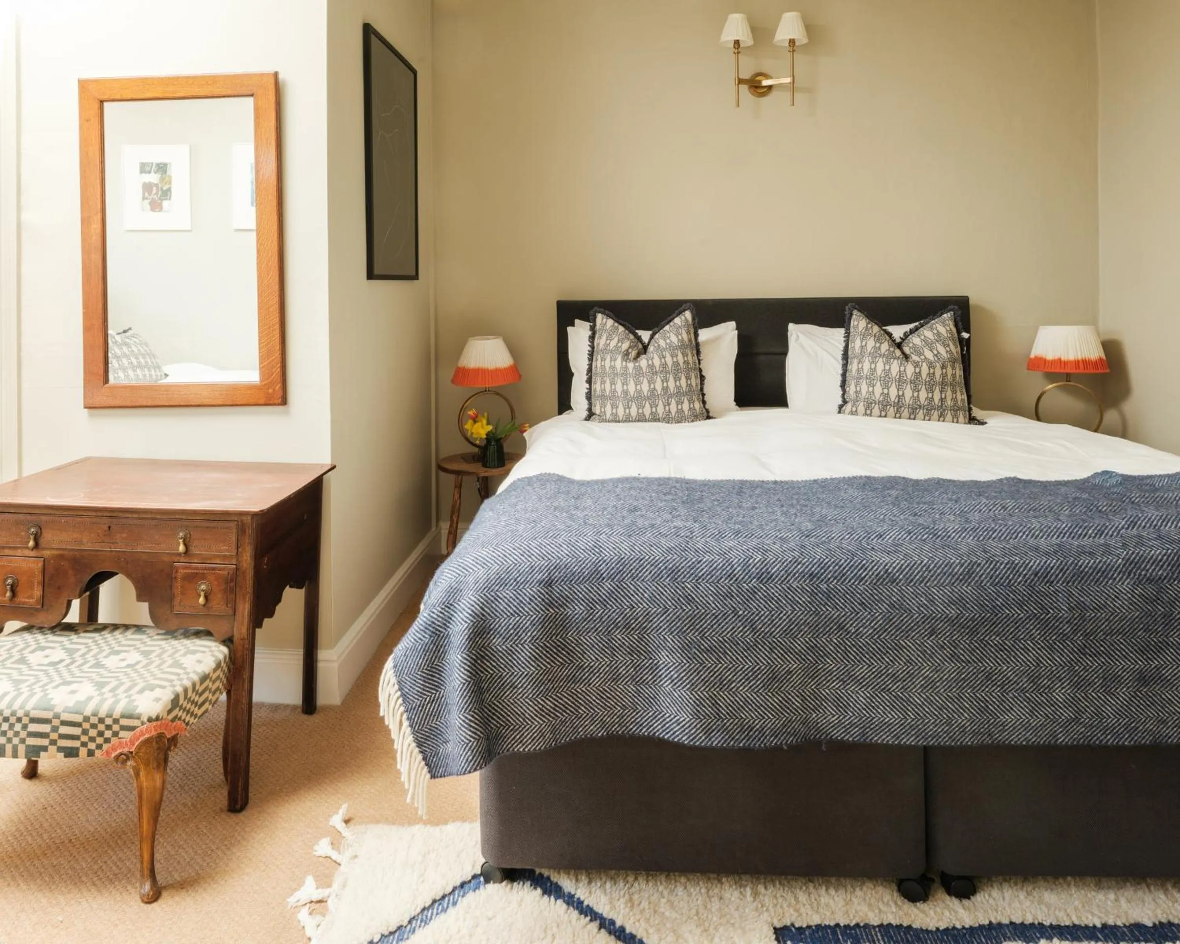 Bedroom, Bed in The Grosvenor Arms