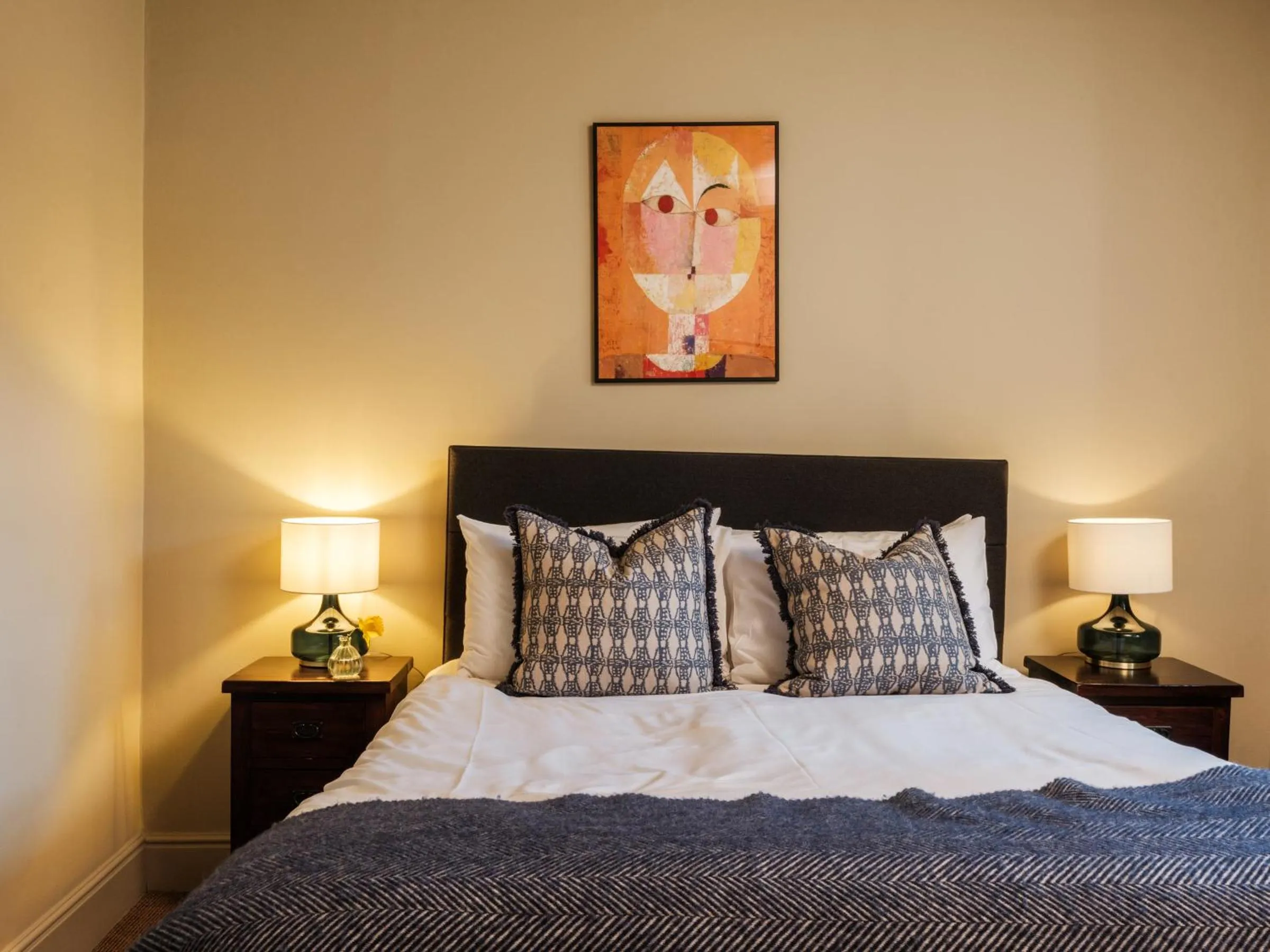 Bedroom, Bed in The Grosvenor Arms