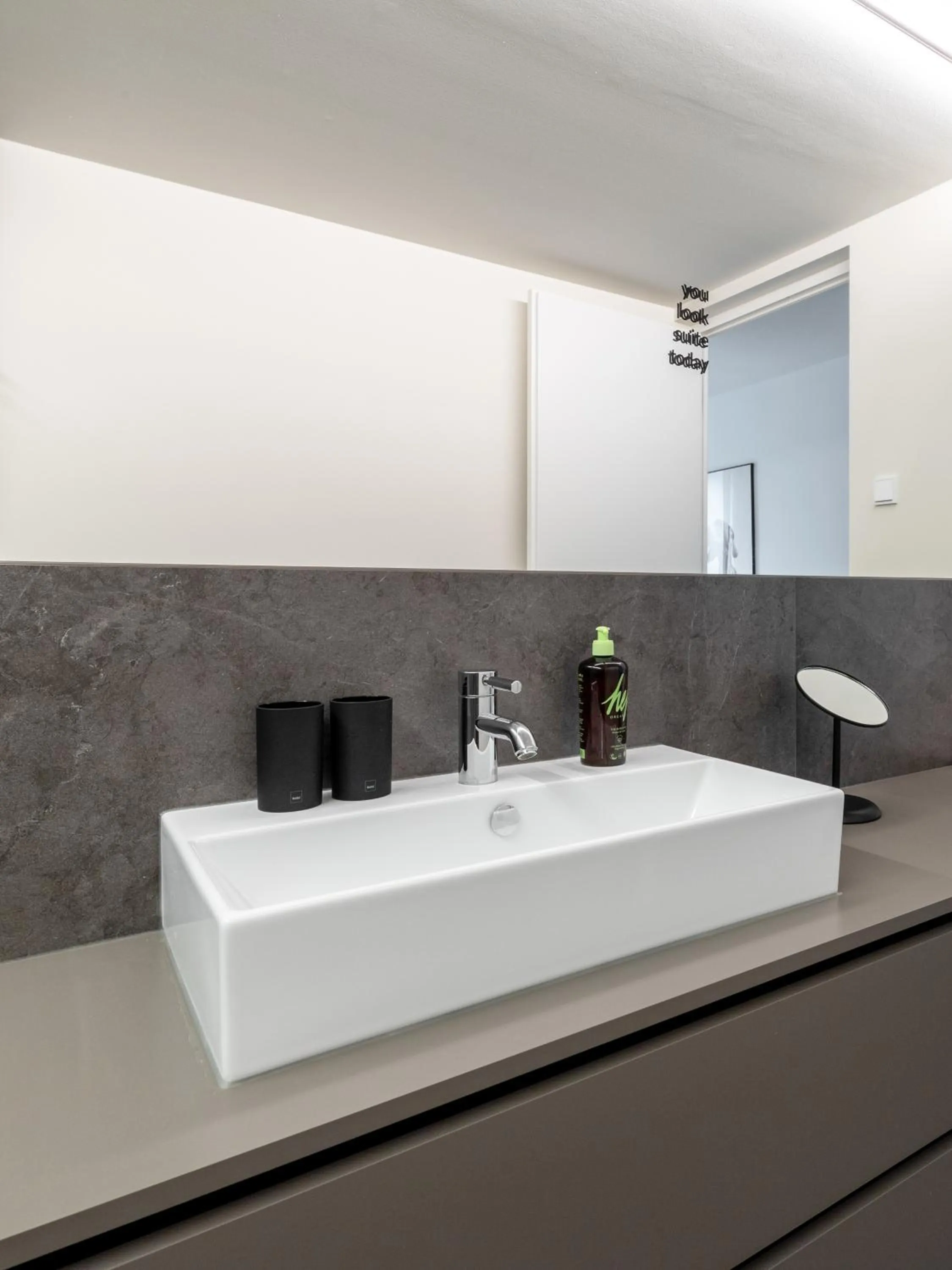 Bathroom in Limehome Linz Schillerstraße