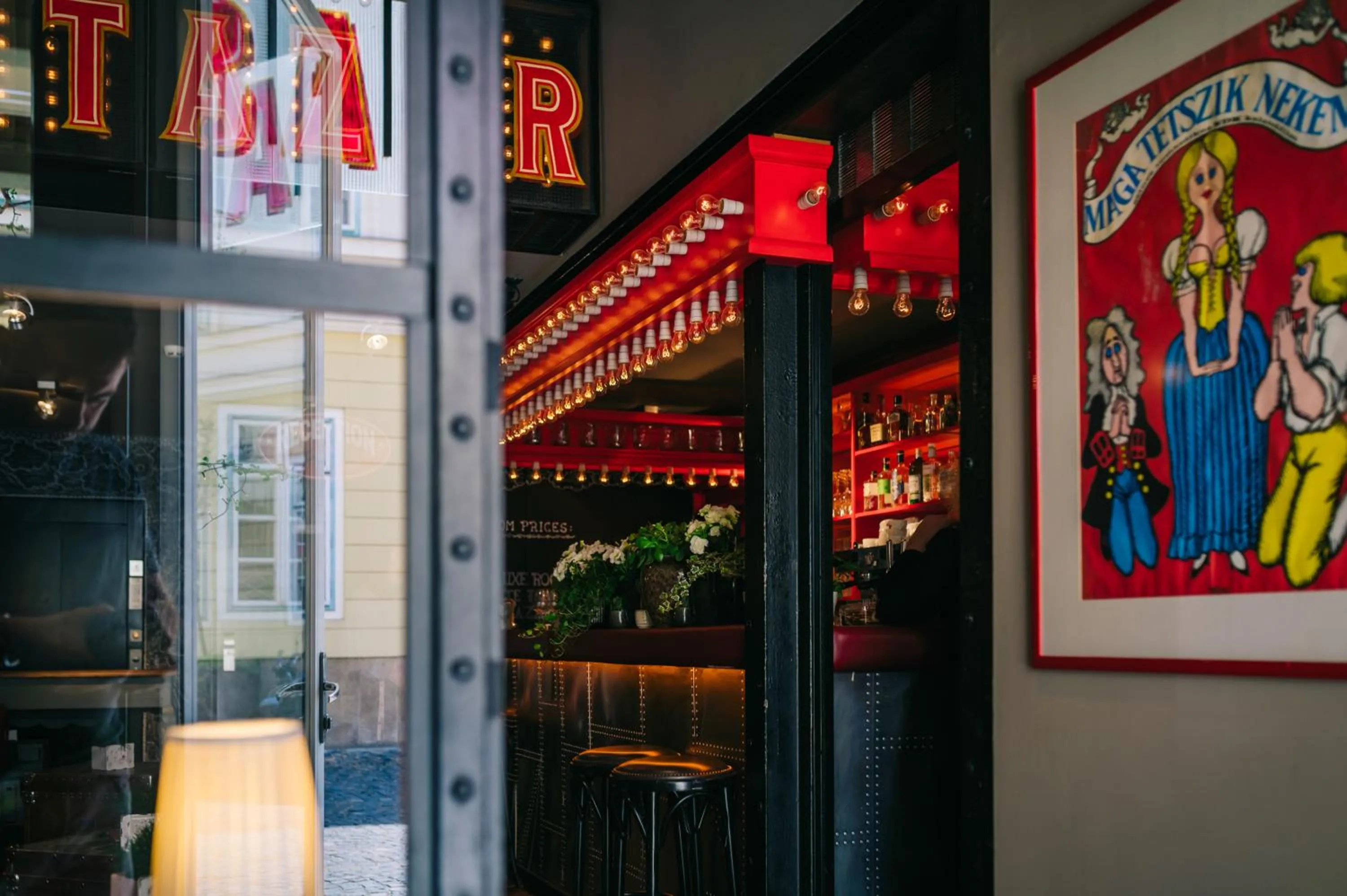 Lounge or bar in BALTAZÁR Boutique Hotel