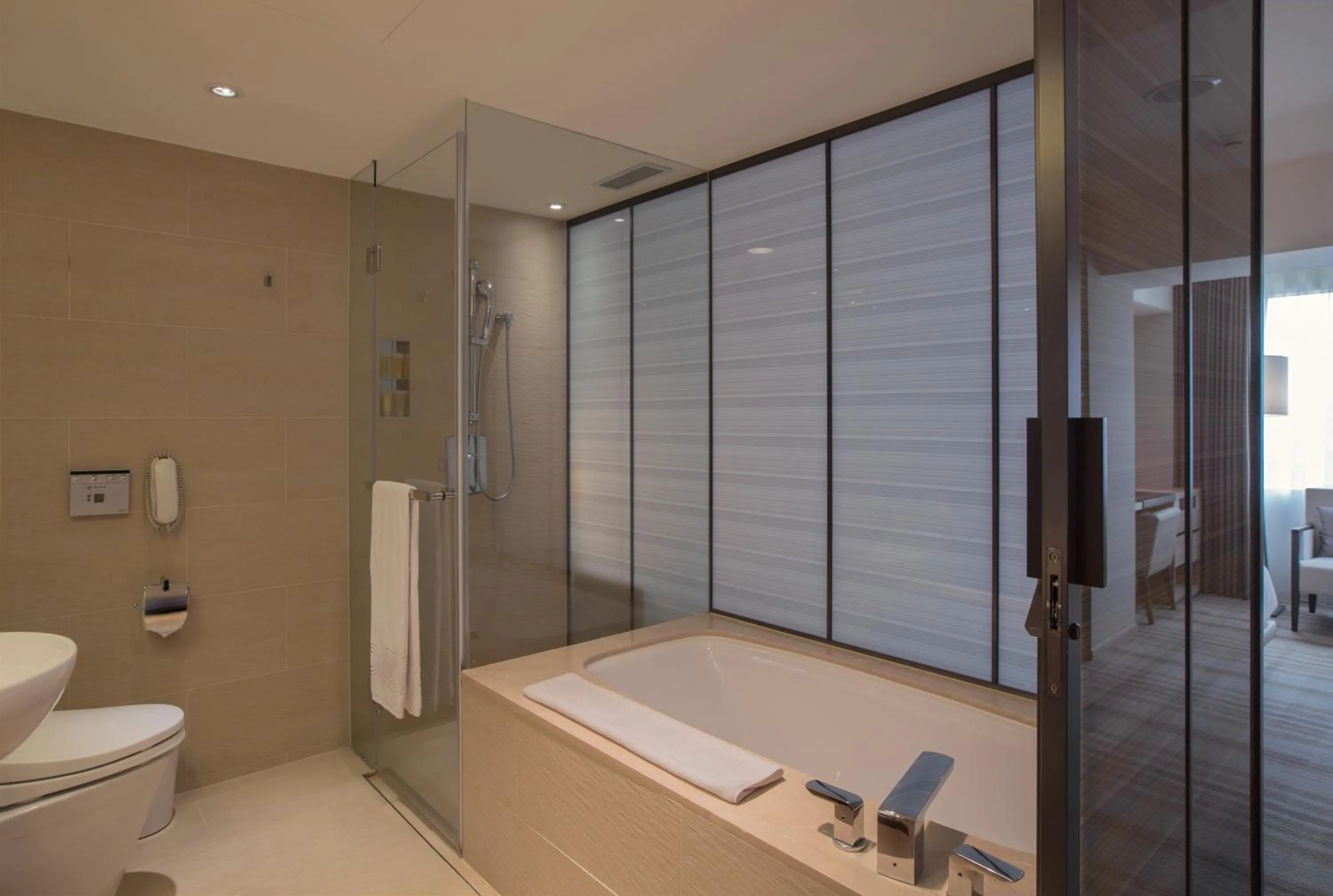 Bath in Hotel COZZI Minsheng Taipei