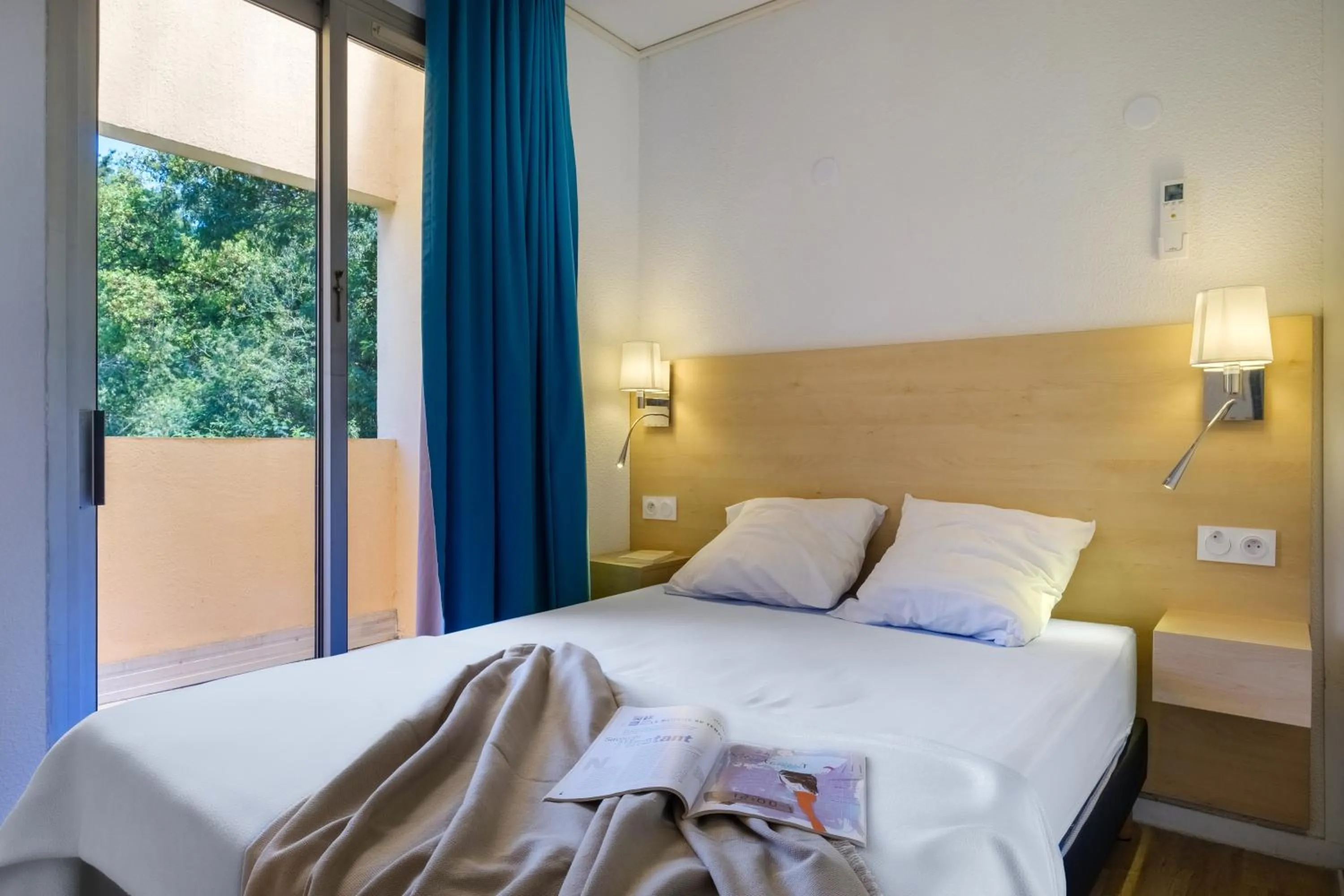Bed in Résidence Villa Livia
