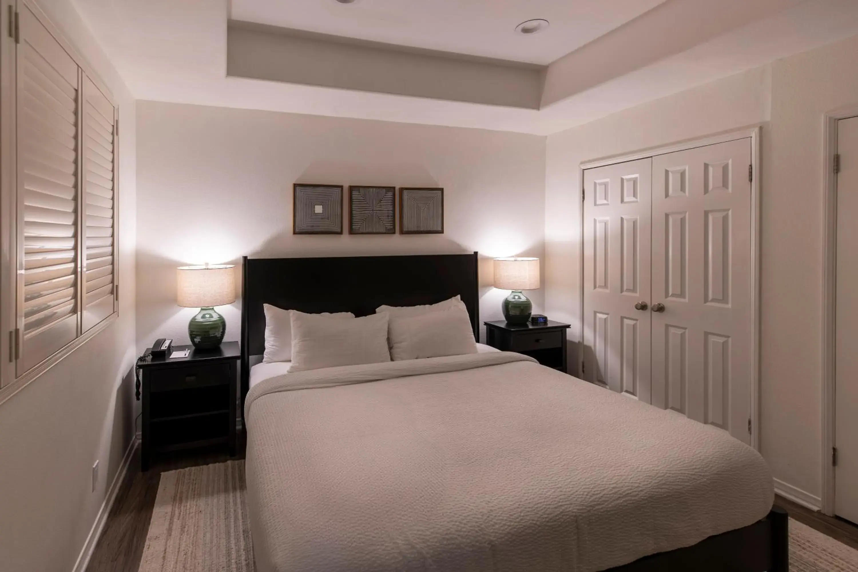 Bedroom, Bed in Wine Valley Inn Bedroom, Bed in Wine Valley Inn