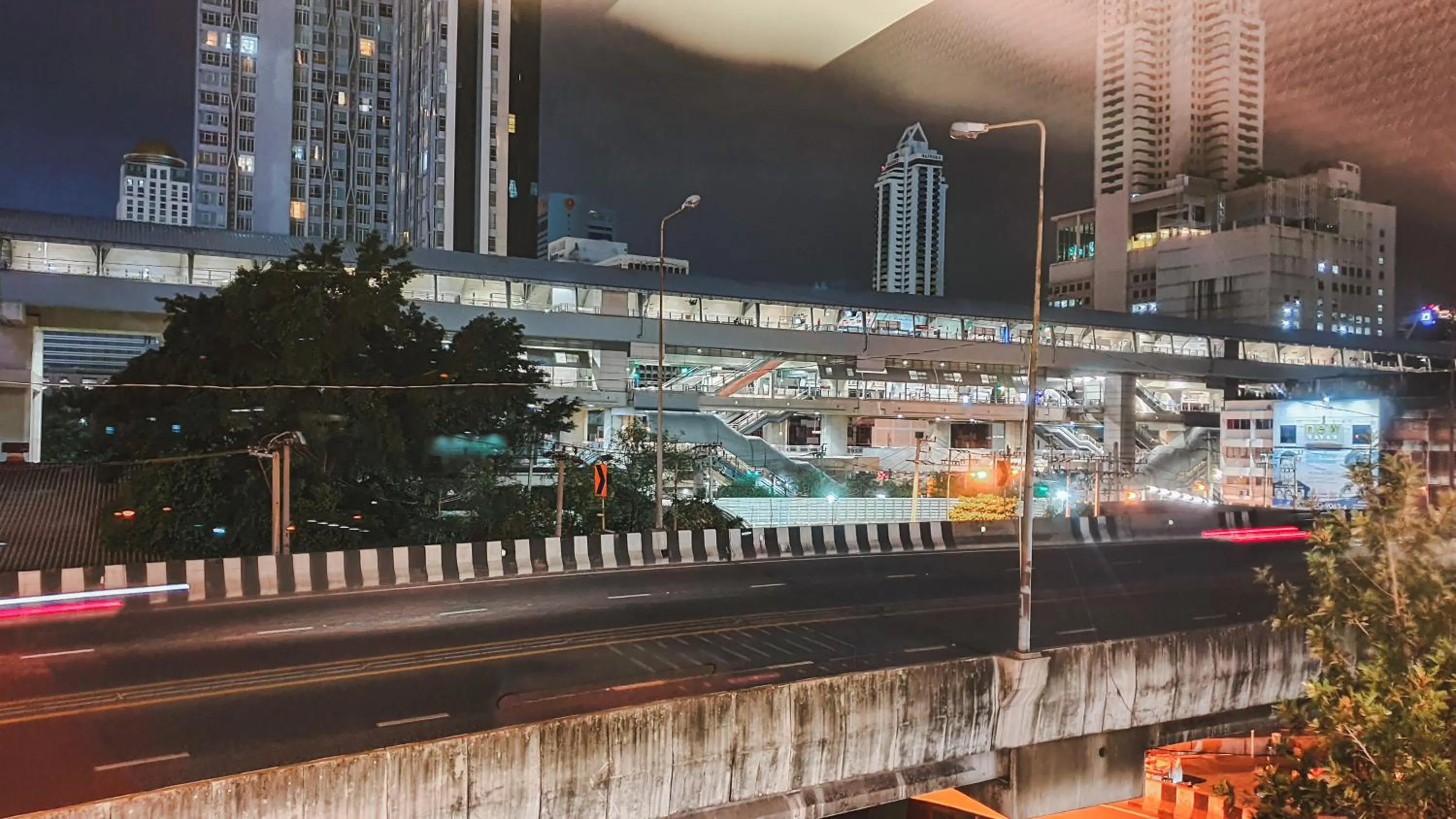 City view in Hotel Ordinary Bangkok