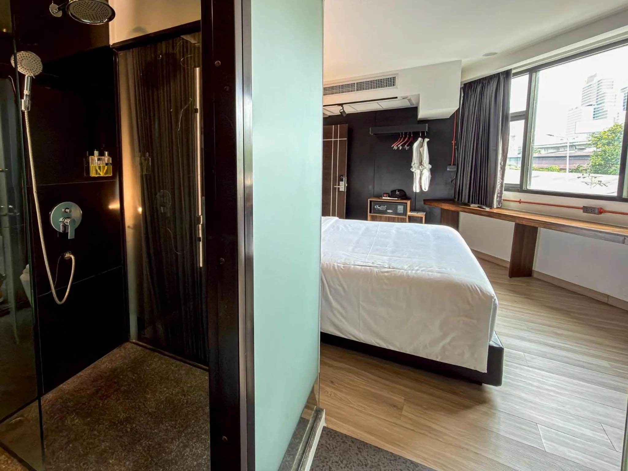 Area and facilities, Bed in Hotel Ordinary Bangkok